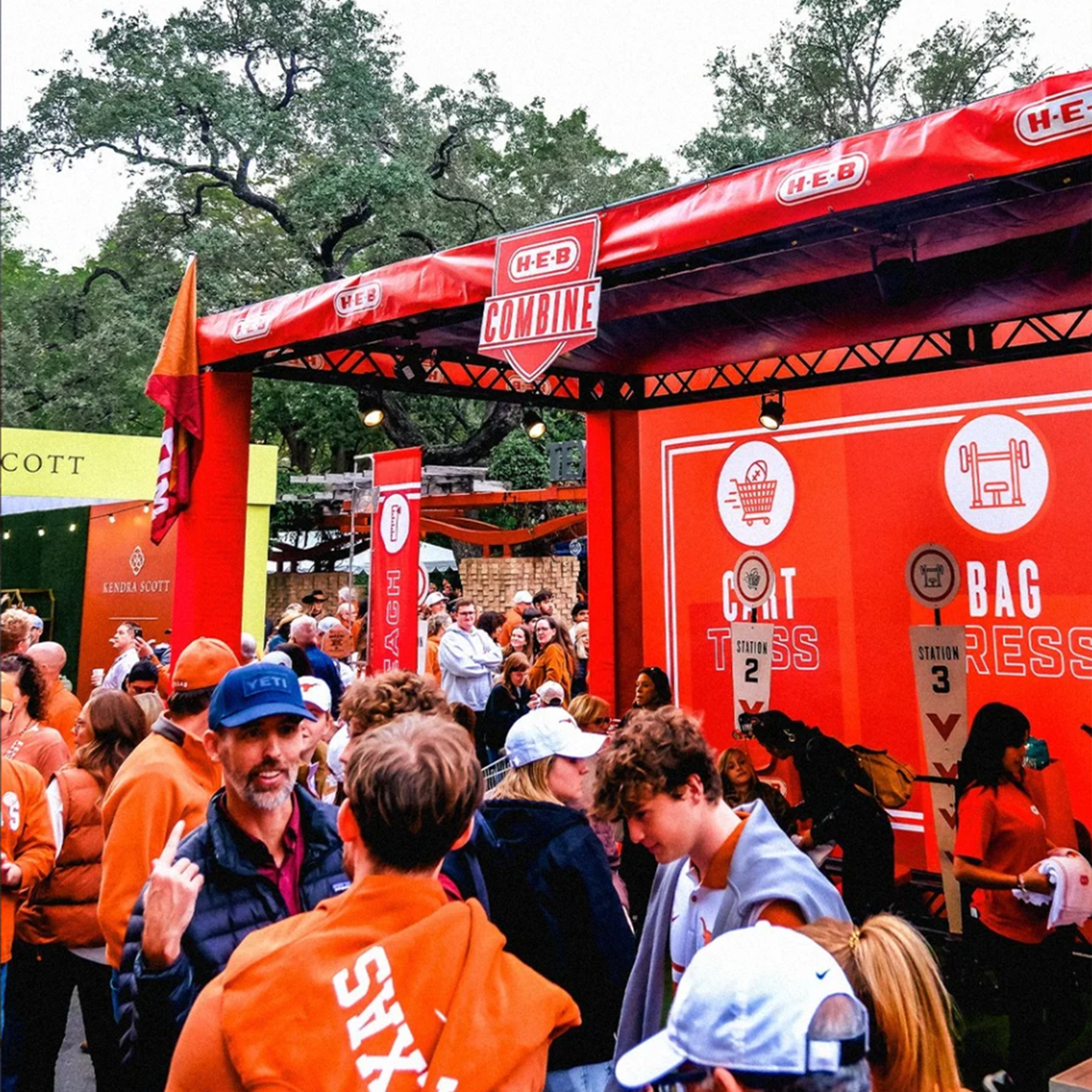  H-E-B: Combine  
 A new type of college tailgate engagement activated across Texas, challenging fan to combine workouts 
   View Project  