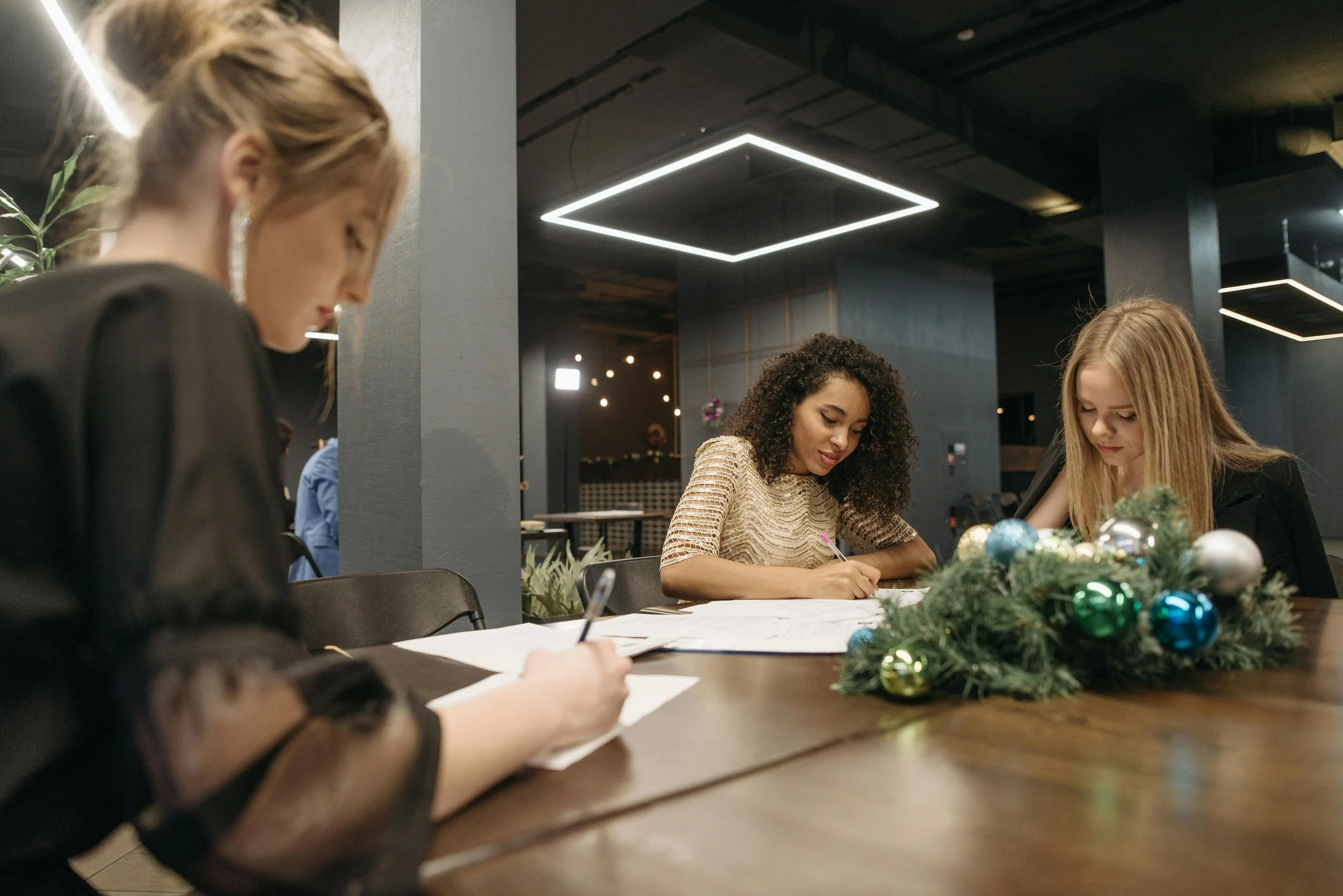 The Adulting Guide to Handling Multiple Income Streams Without Losing Your Sanity