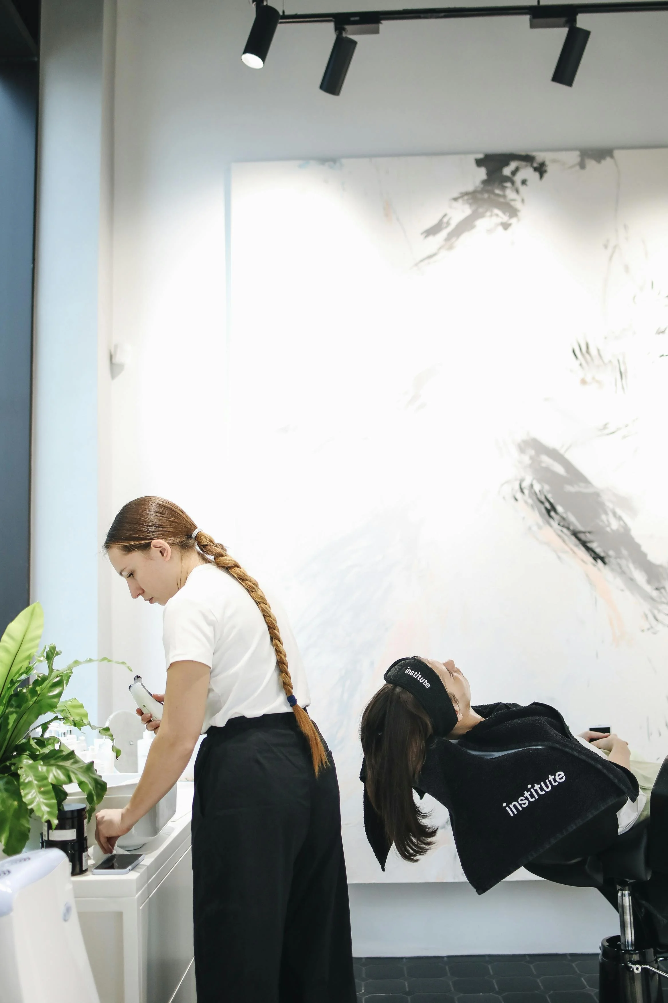 What to Look for When Choosing a Salon or Spa