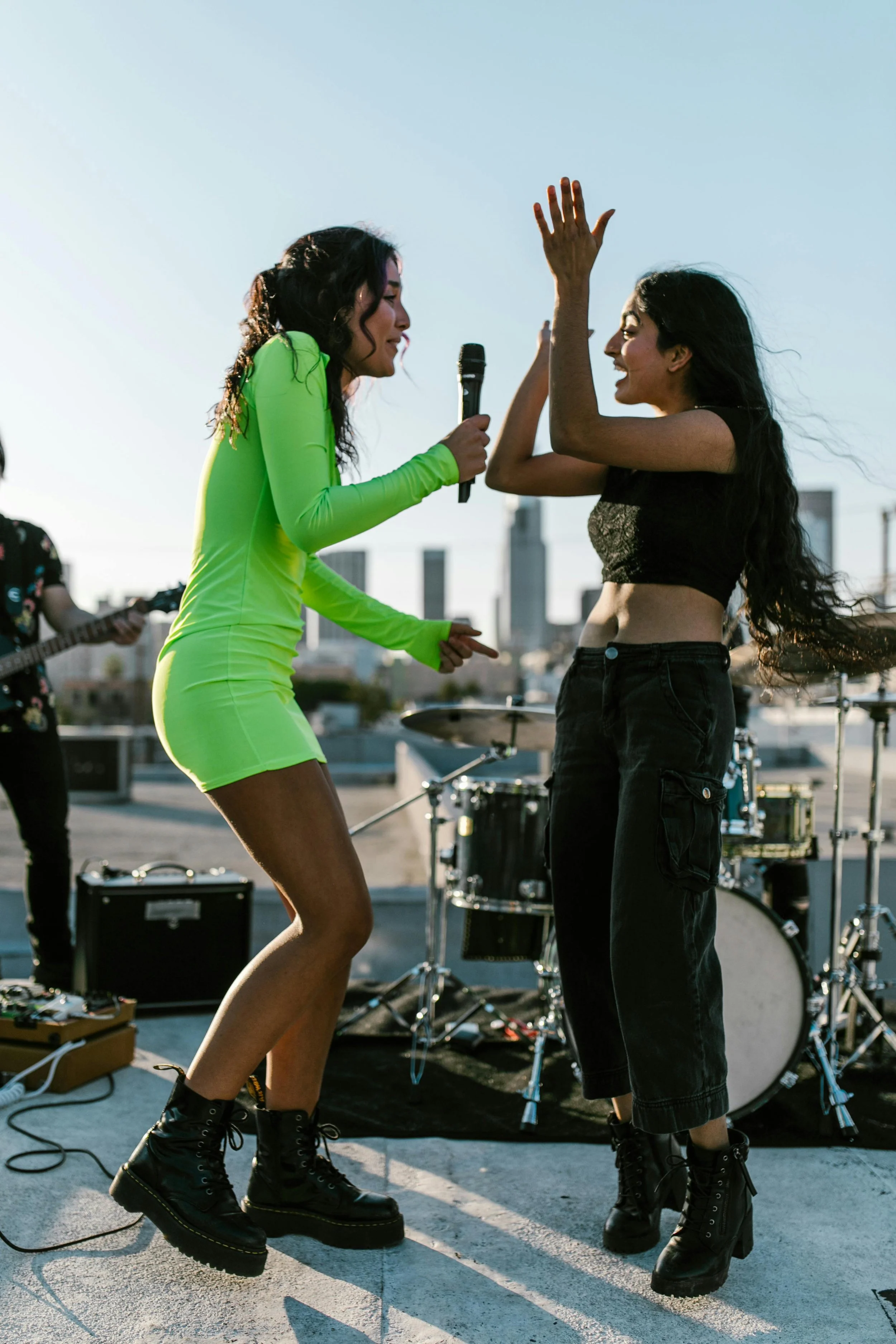 7 Simple Ways to Improve Your Singing Skills Faster