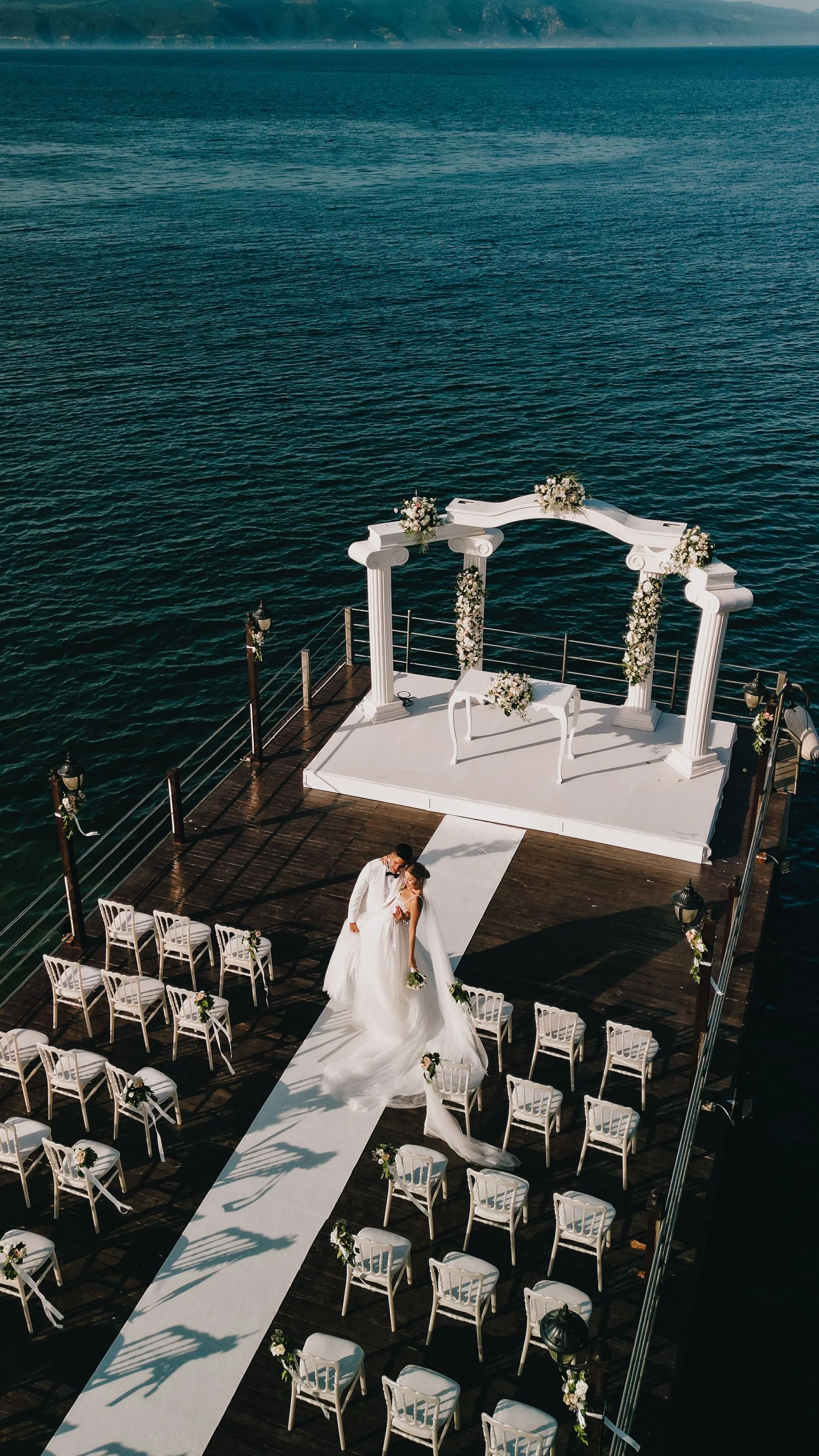5 Tips on Planning Travel Logistics for Your Wedding Day