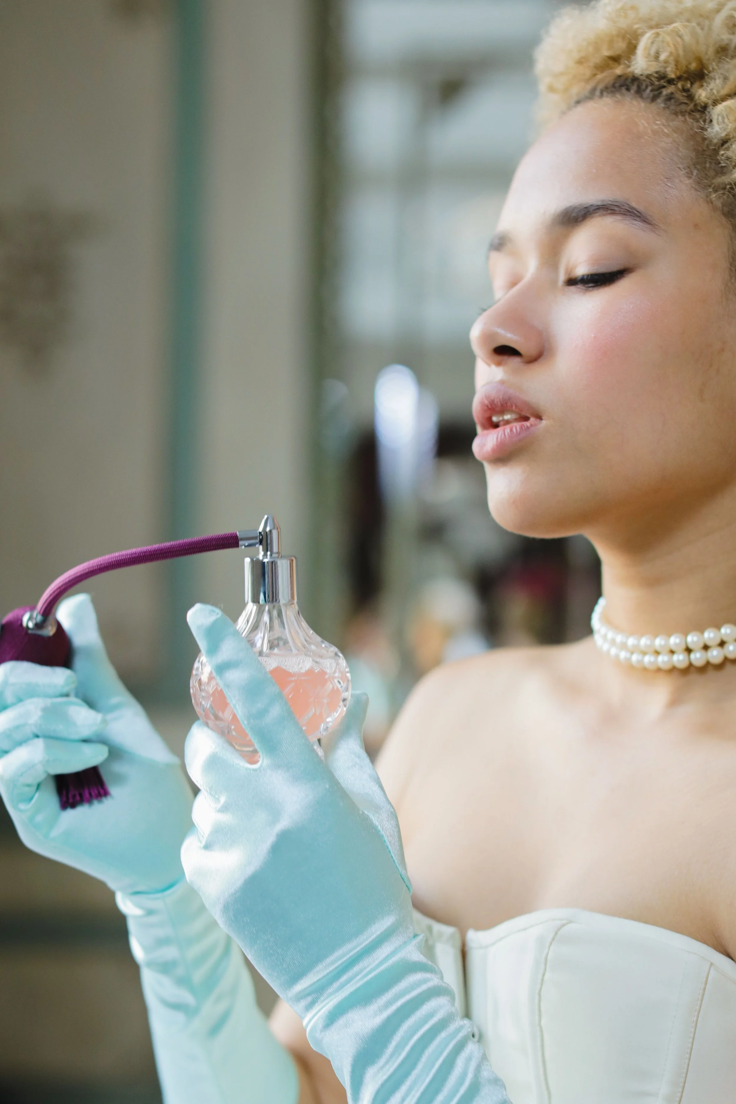 5 Expert Tips to Make Your Perfume Last Longer