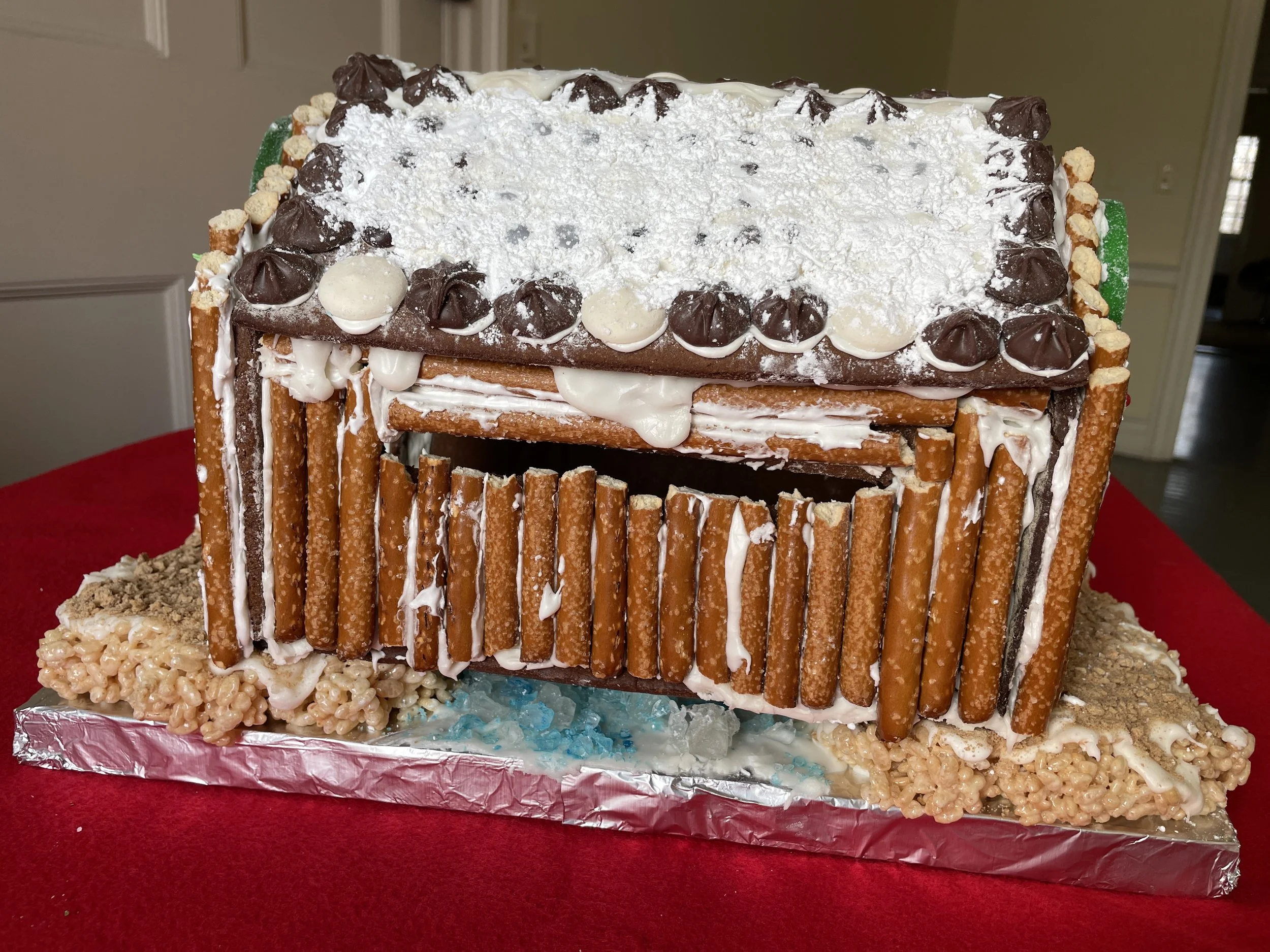 Vonn Daly Gingerbread 2022 00005.JPG