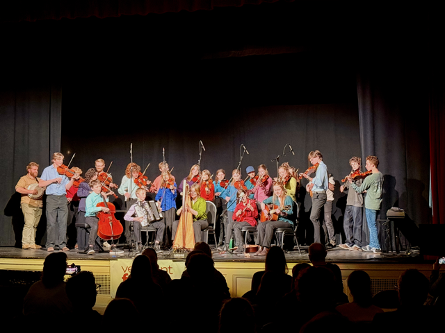 The Young Tradition Touring Group with alumni guests