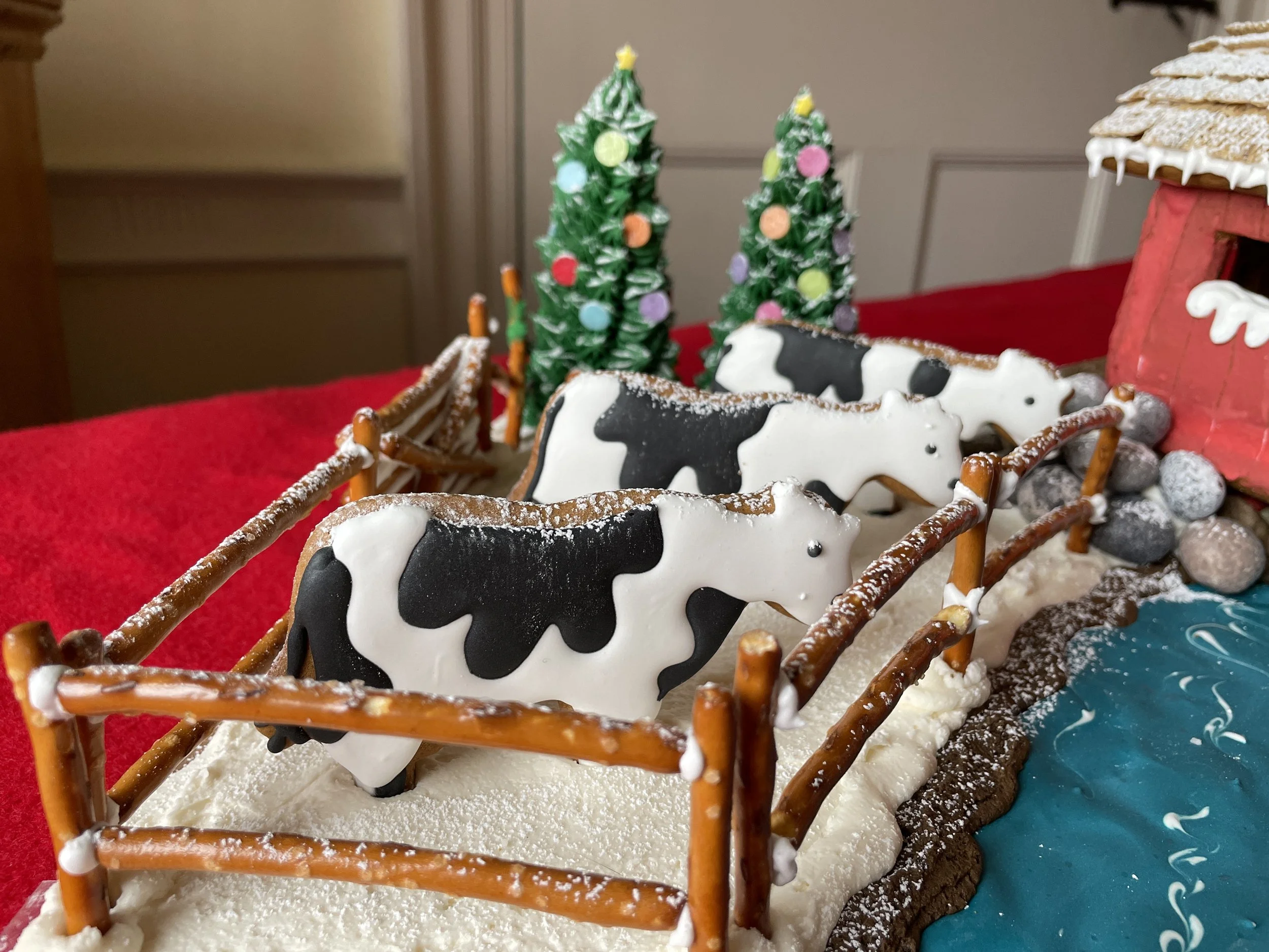 Erin Hurlburt Gingerbread 2022 00002.JPG