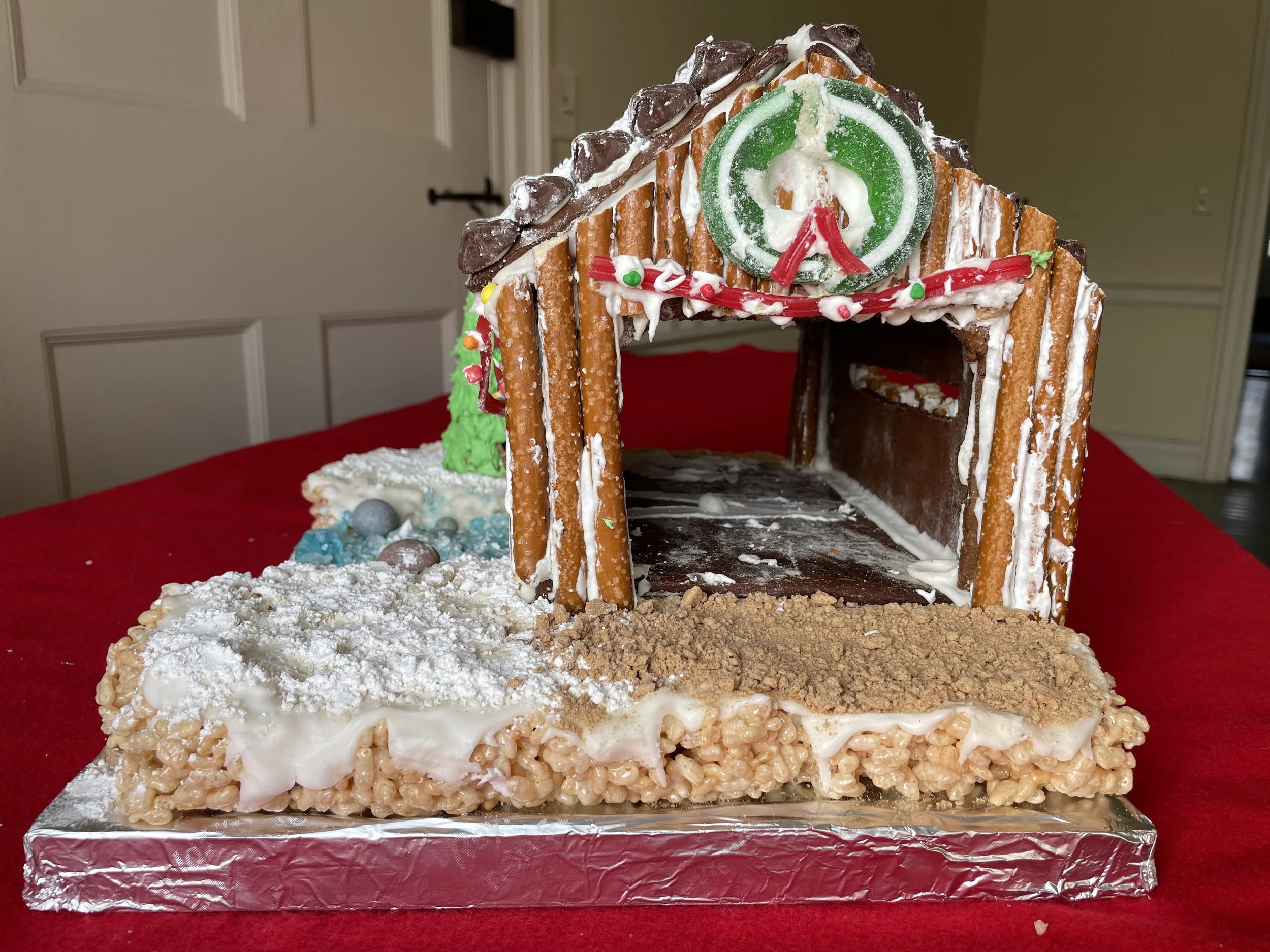 Vonn Daly Gingerbread 2022 00003.JPG