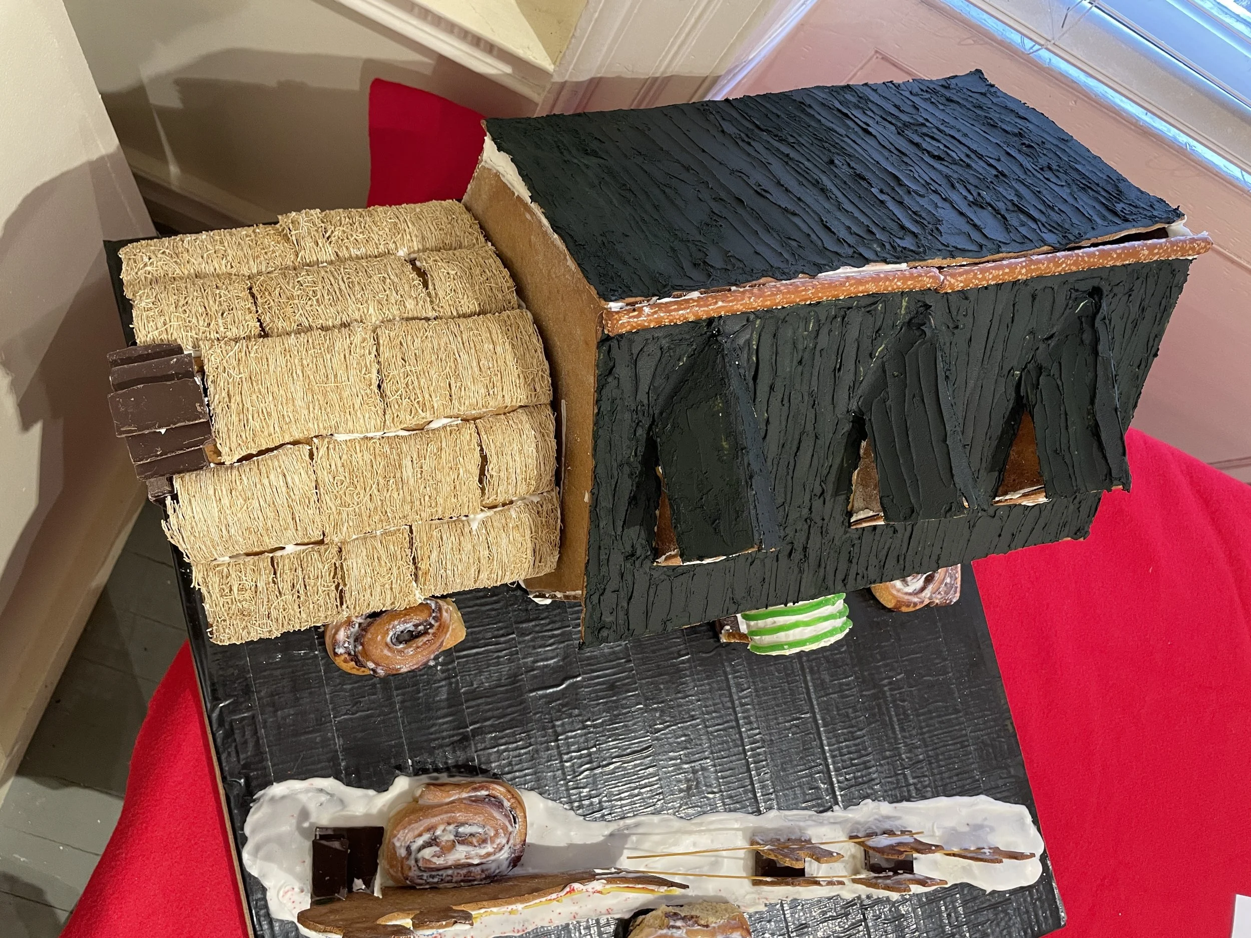 Heather Pierce Gingerbread 2022 00005.JPG