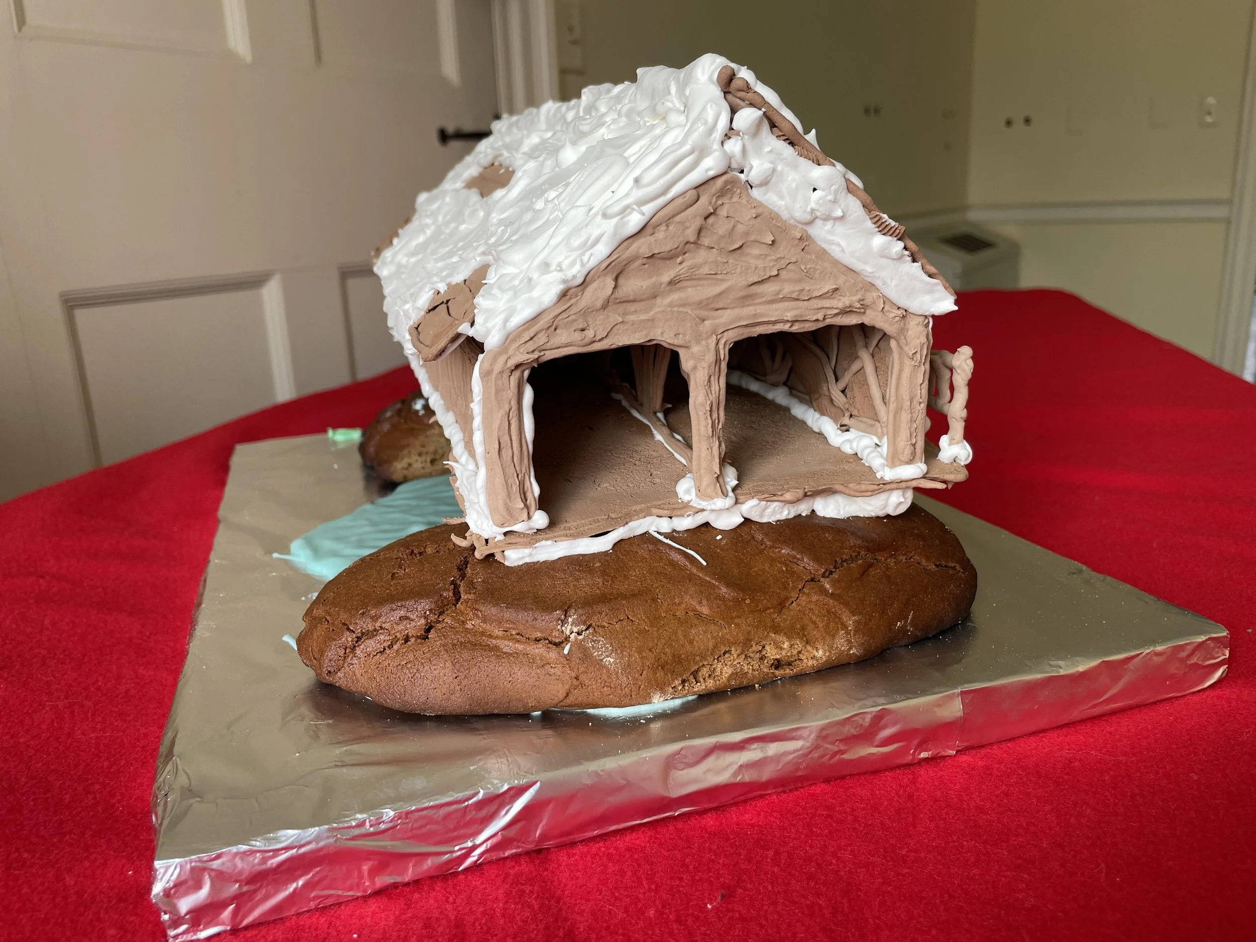 Root Family Gingerbread 2022 00003.JPG