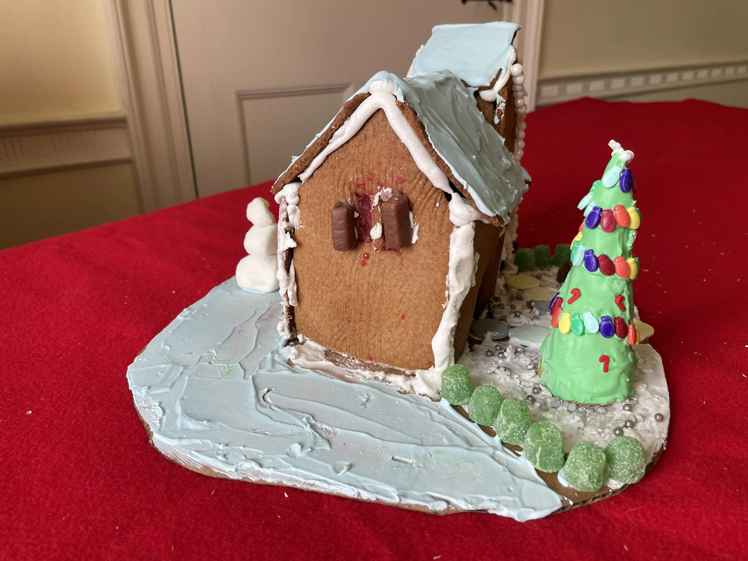 Samara Bissonnette Gingerbread 2022 00001.JPG