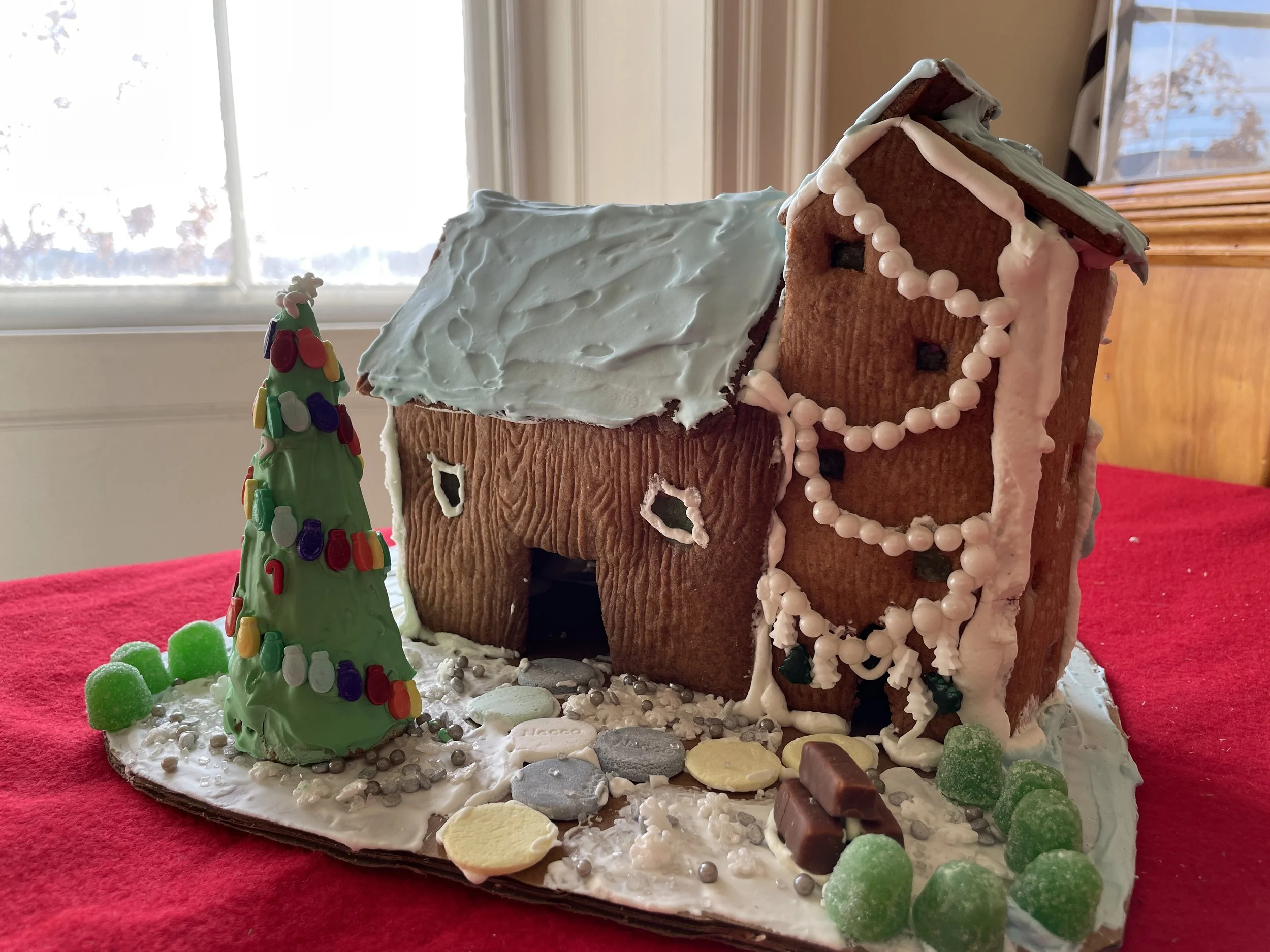 Samara Bissonnette Gingerbread 2022 00006.JPG