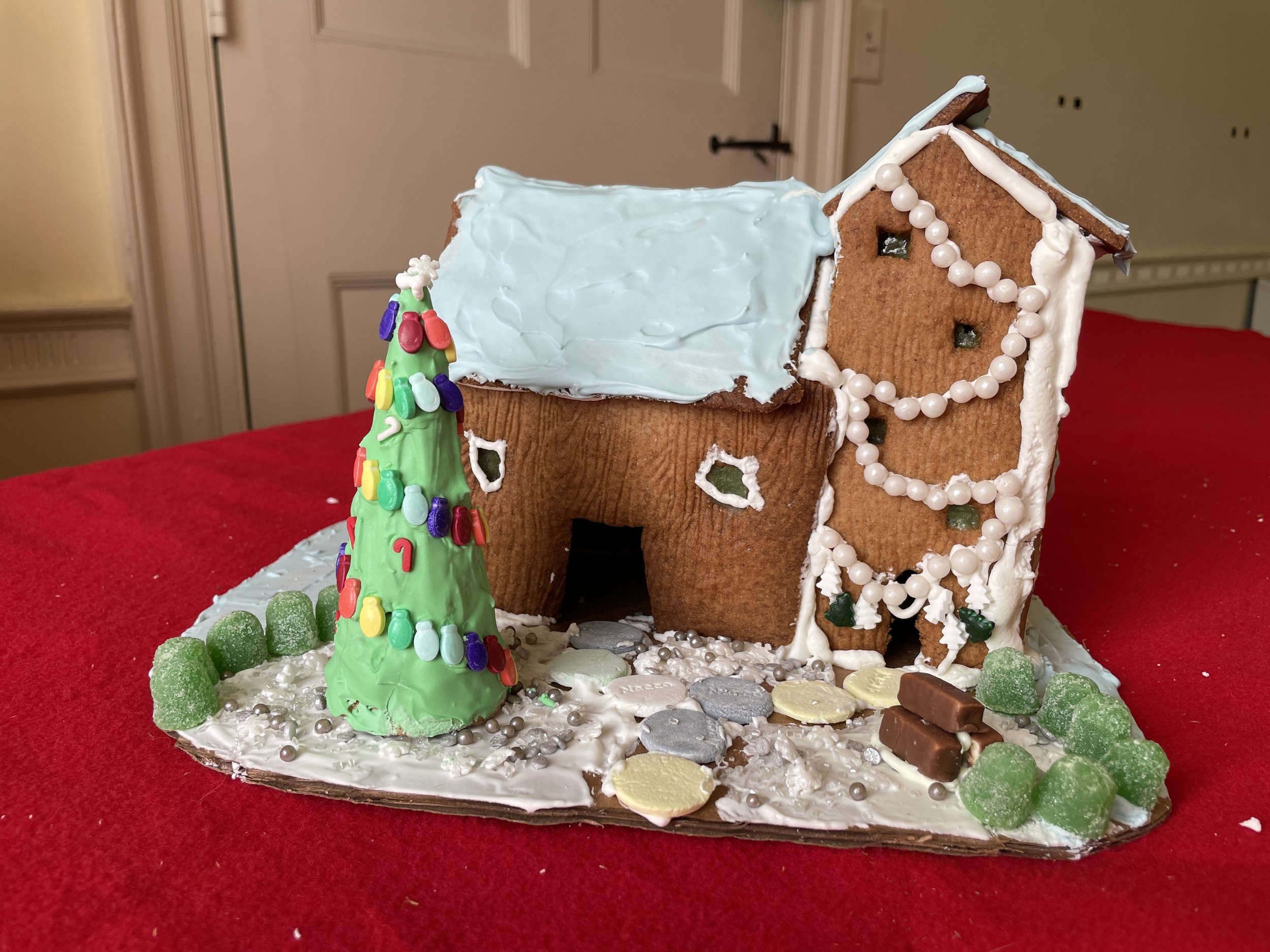 Samara Bissonnette Gingerbread 2022 00002.JPG