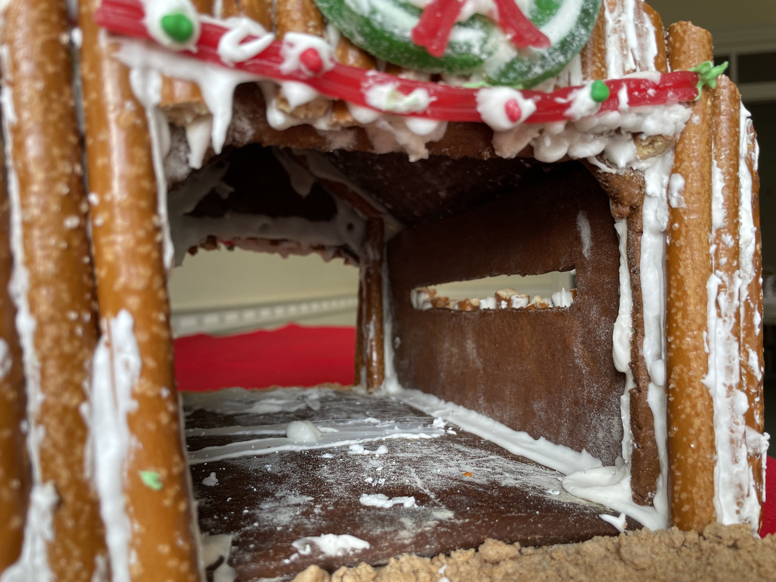 Vonn Daly Gingerbread 2022 00004.JPG