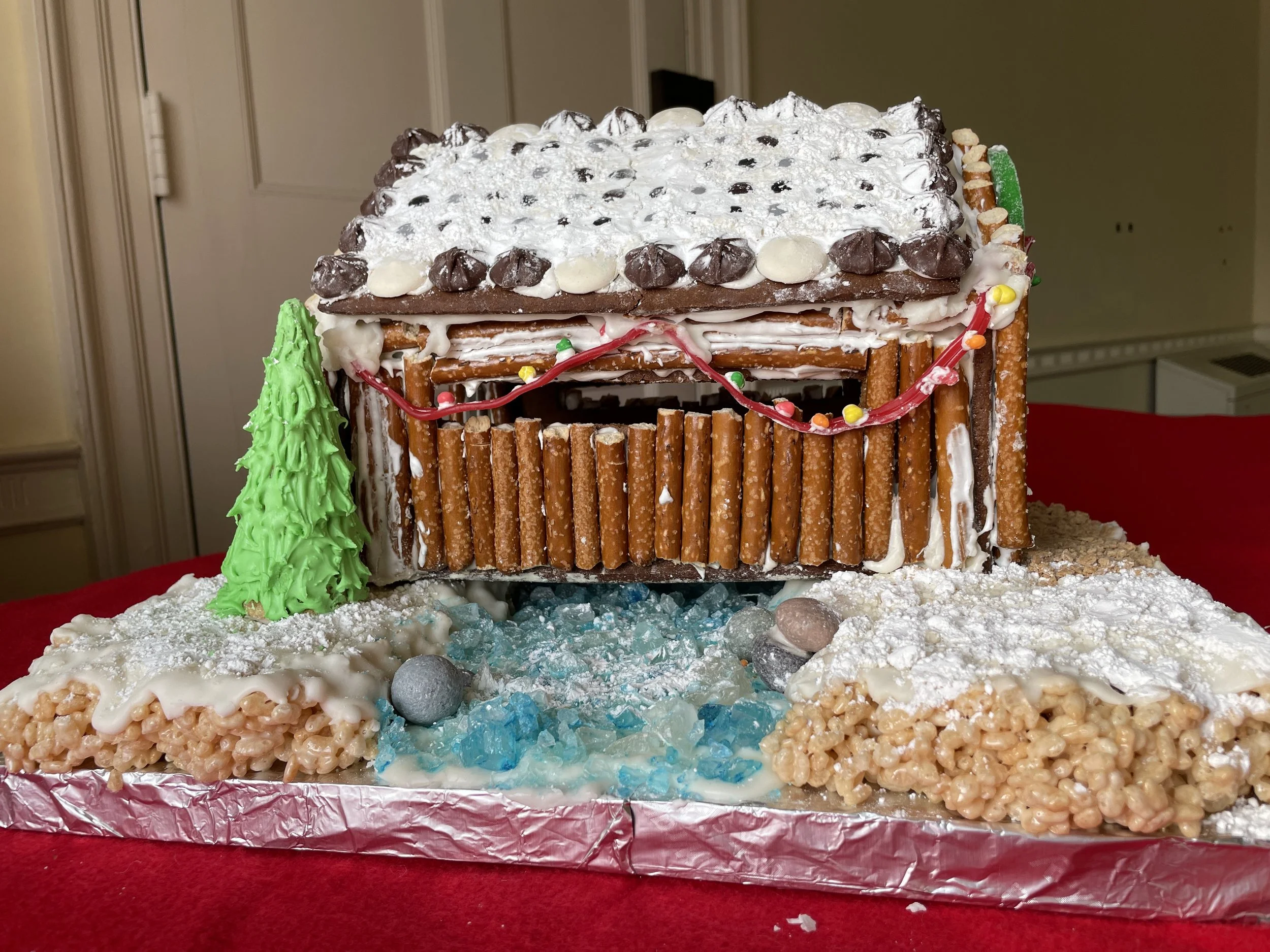 Vonn Daly Gingerbread 2022 00002.JPG