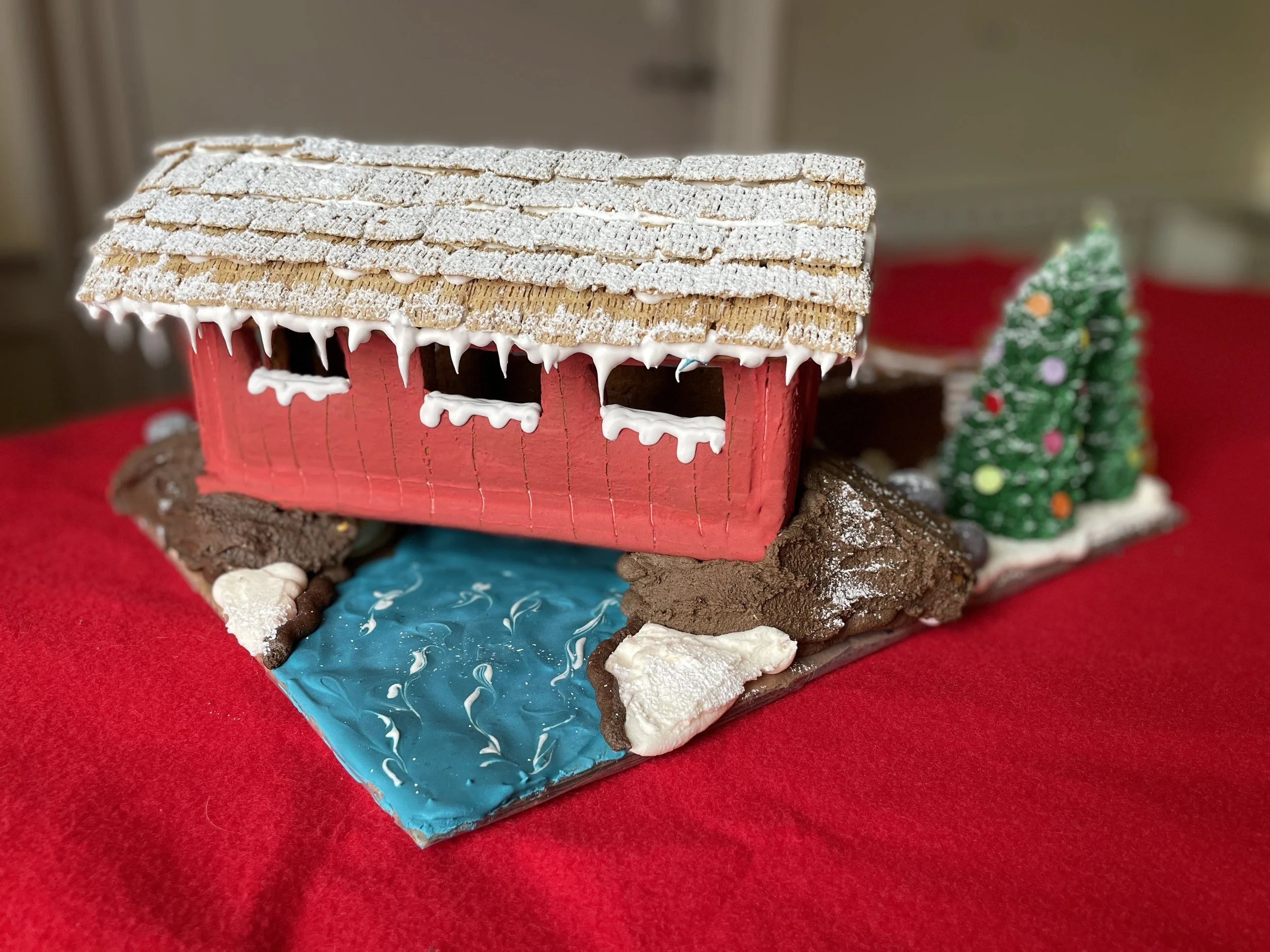 Erin Hurlburt Gingerbread 2022 00004.jpg