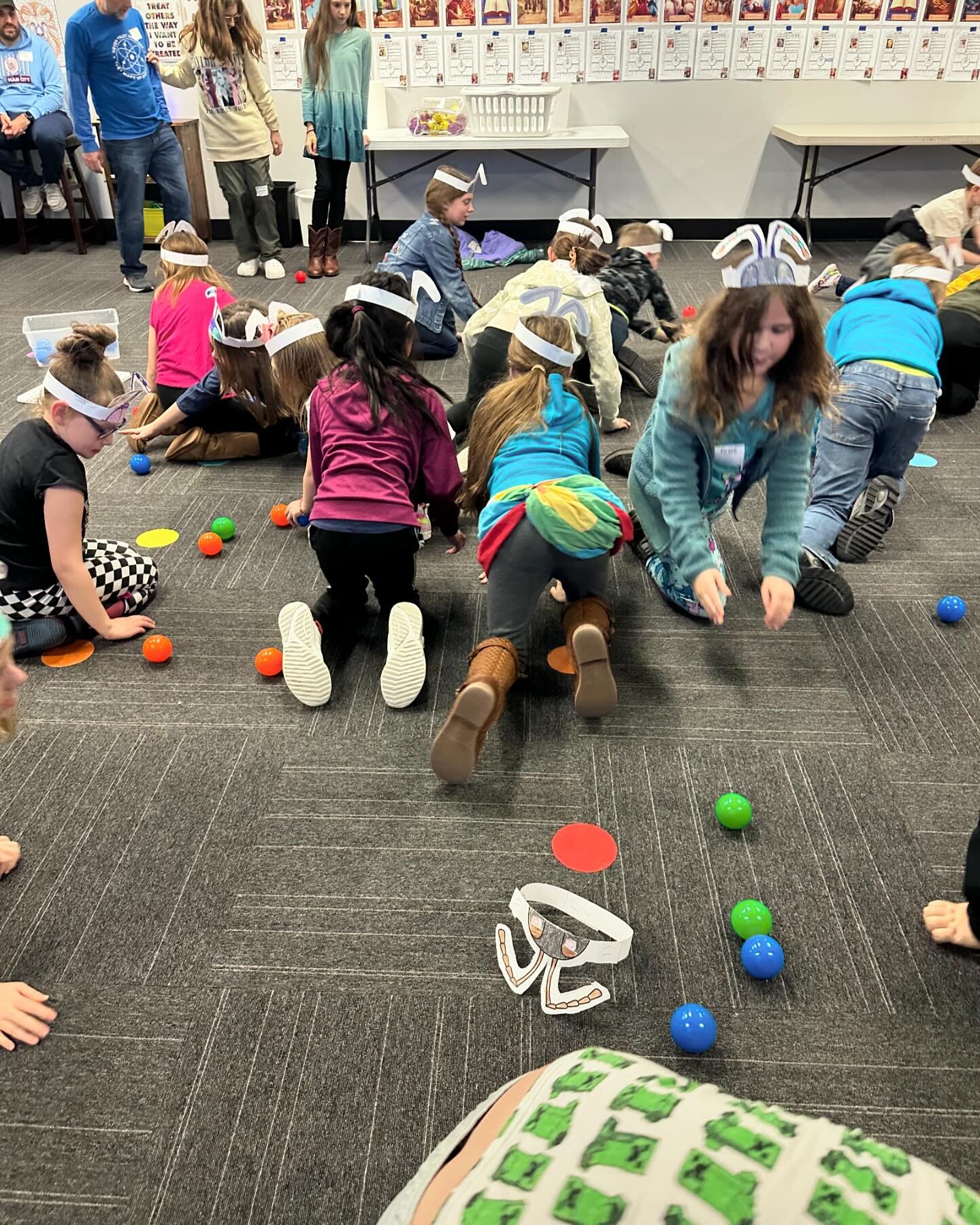 All month long our VKids K-5 have been learning about PETs and the responsibilities that go along with having a pet. We have played lots of fun games and learned our memory verse Luke 16:10a! This week we were ants! Working hard collecting food! If y