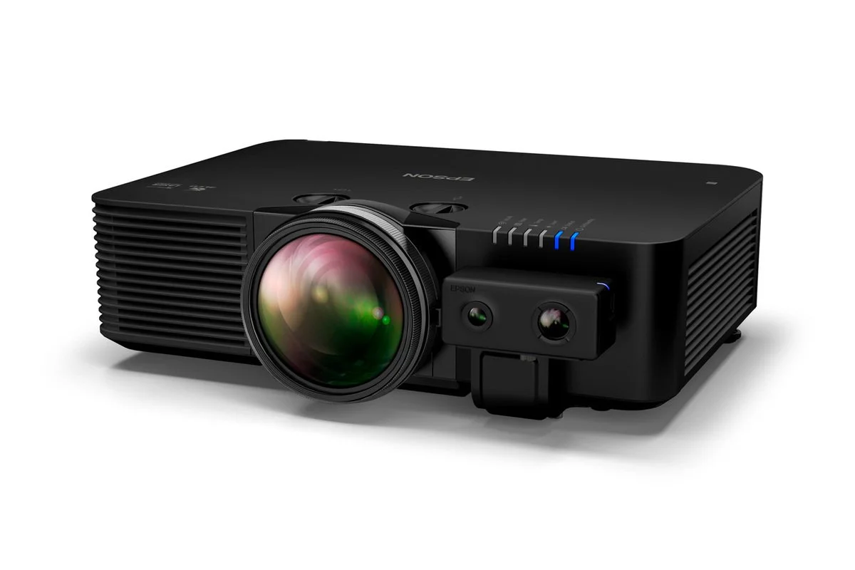 L695SE_top-left-camera_690x460@2x.jpg