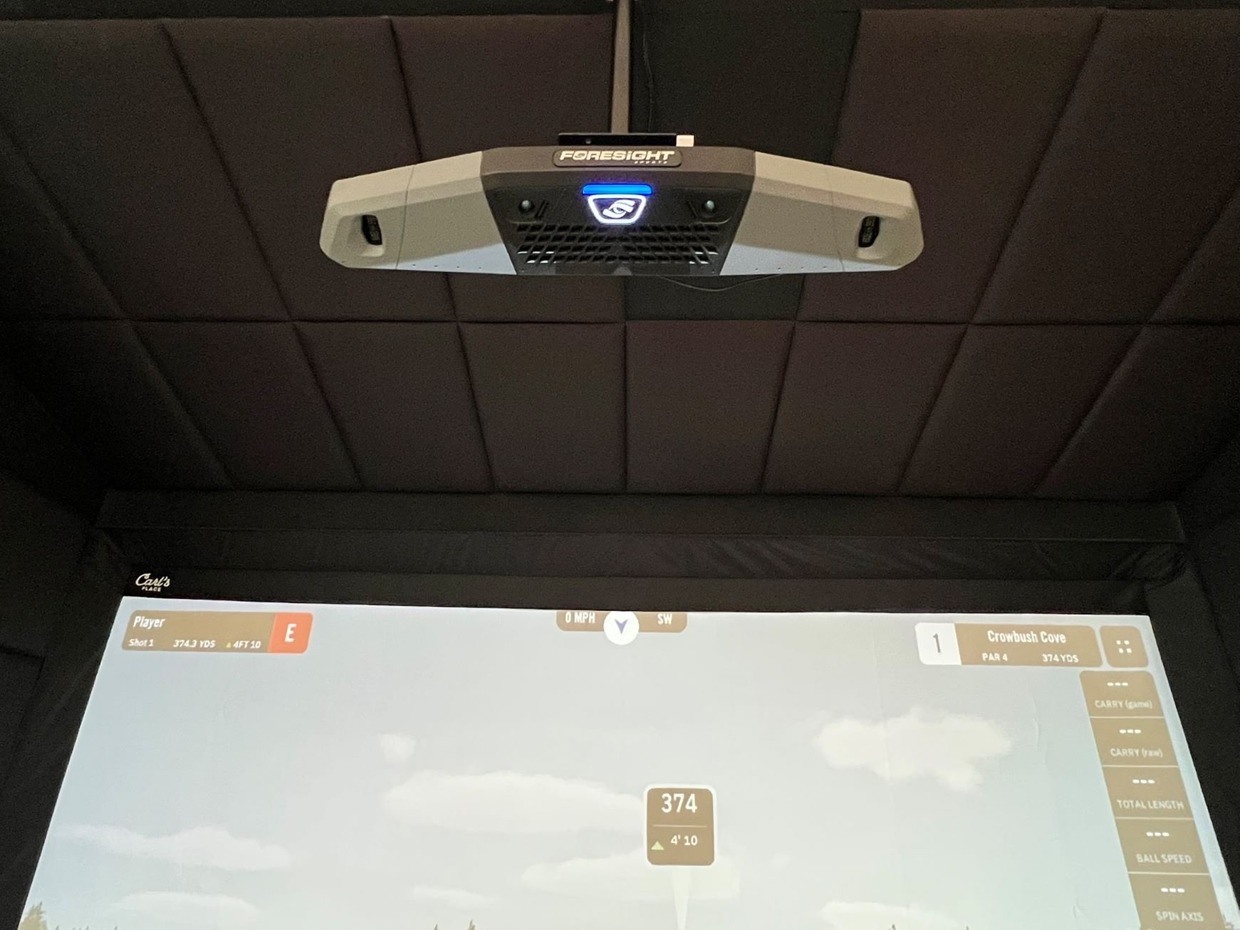  The Foresight Falcon offers tour-level accuracy and seamless indoor integration, making it ideal for high-performance golf simulators. Shown here with Carl’s Place built-in room kit and premium acoustic treatments, this setup delivers an immersive experience. 