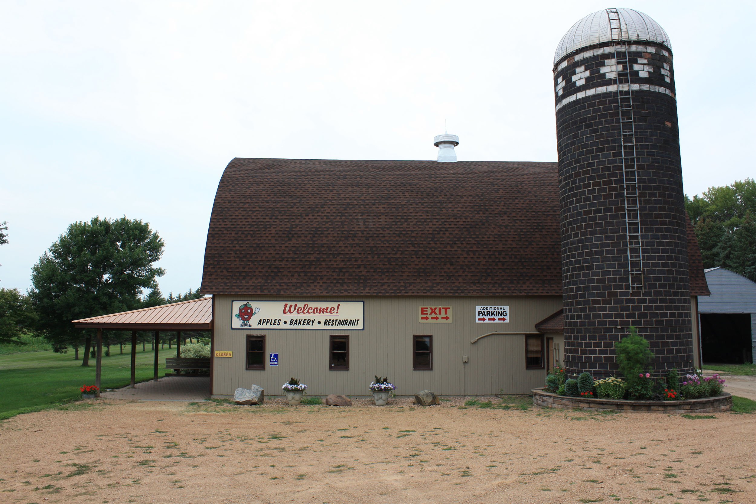 barn_SS.jpg