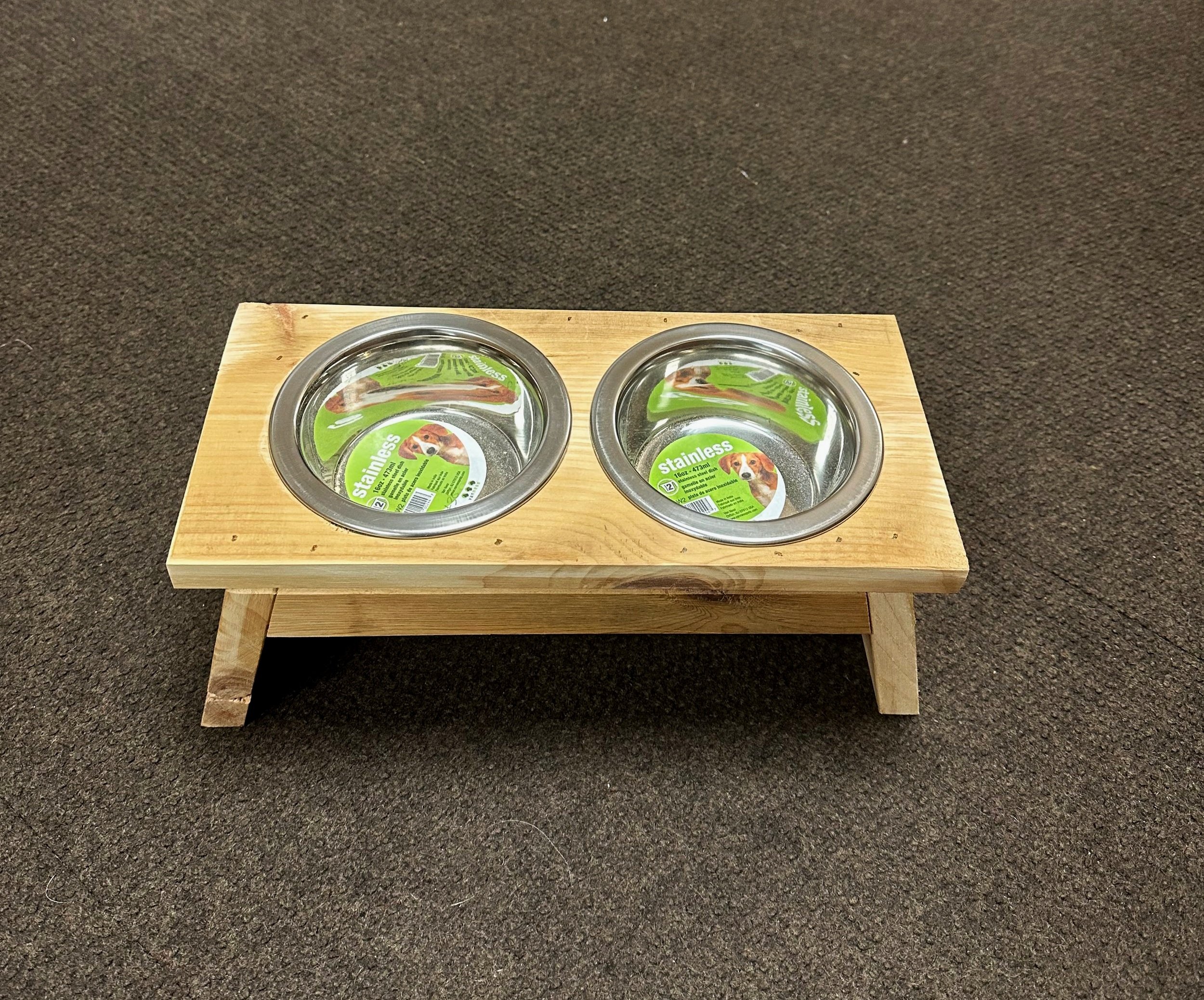 Pet bowl holder
