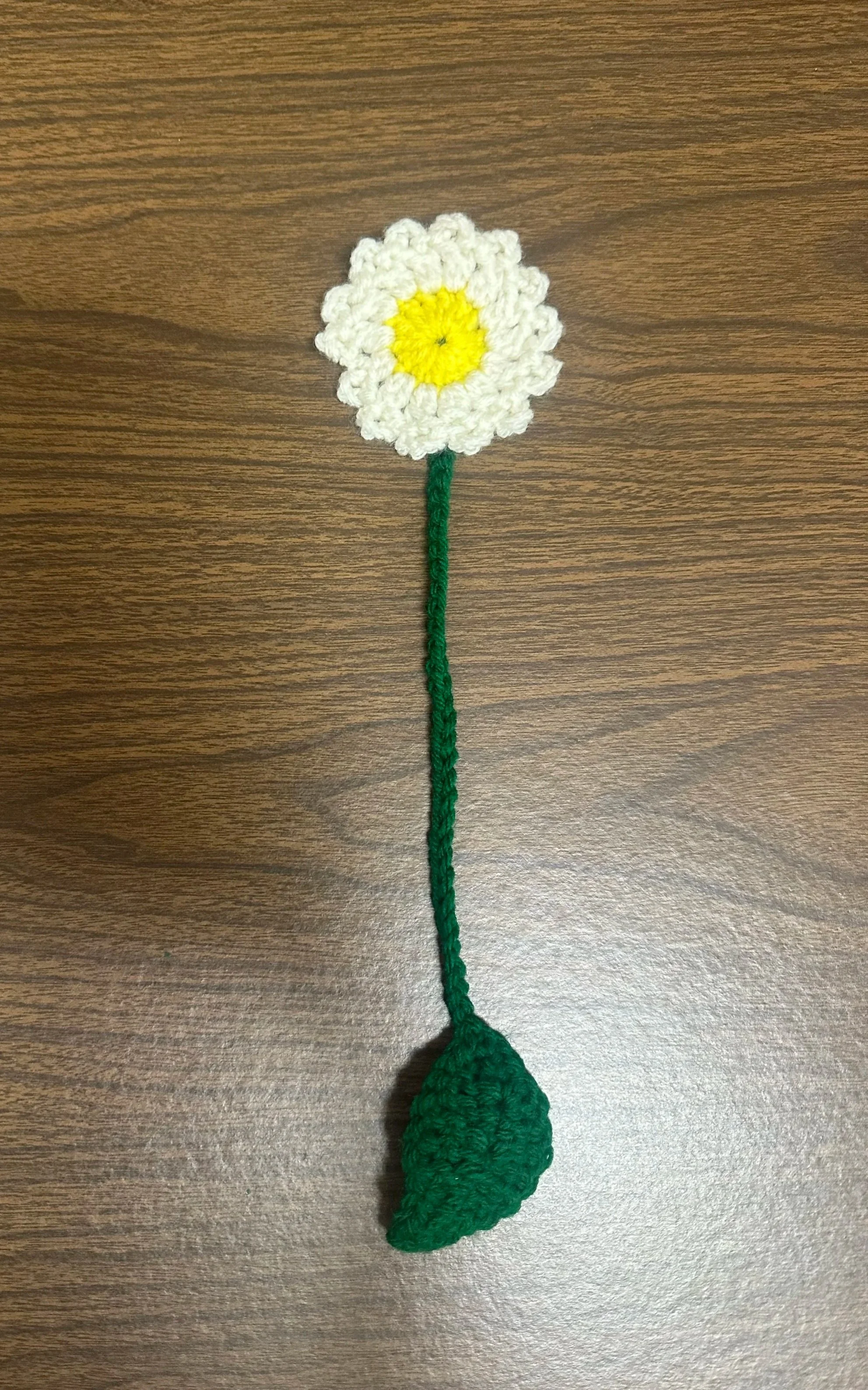 Crochet flower bookmark