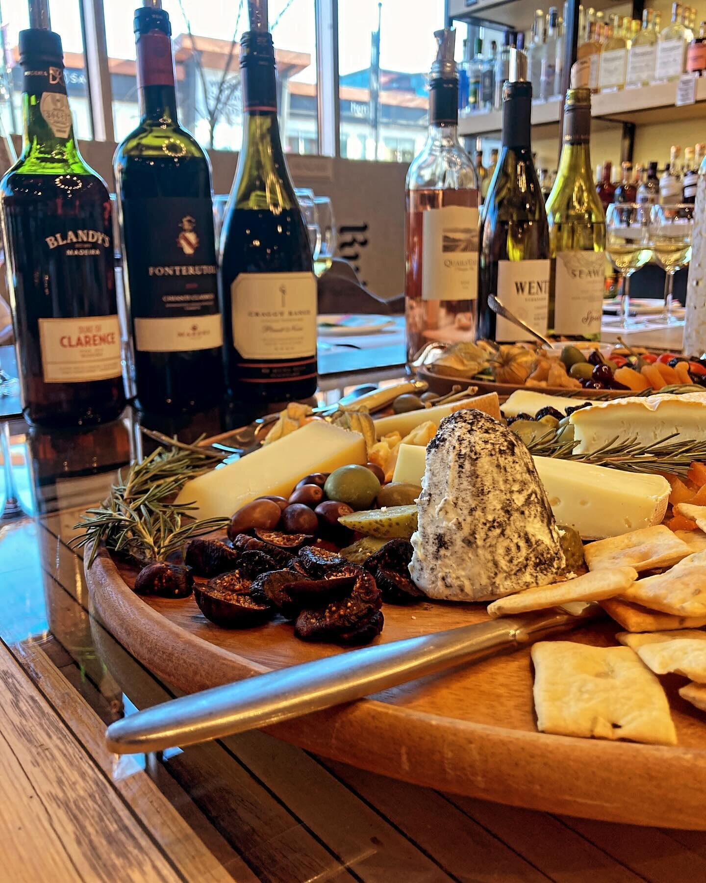 Hosting a corporate event called Team Building With Wine! Thank you @bin905wines for providing the lovely space and to @peasant_cheese for the sensational cheese platters. #cbcsoulvines #soulvinesomm #teambuilding #corporateevents #winetasting #chees