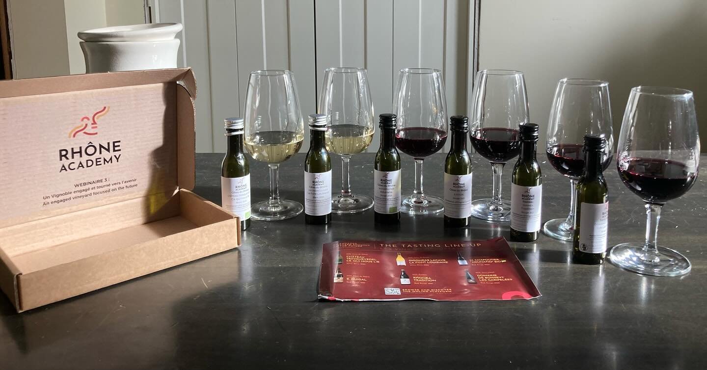 Thank you to the Rhone Academy and @hopscotch_season_canada for an informative webinar today. I received a tasting kit with 6 wines prior to the event - 2 whites and 4 reds. I enjoyed tasting the diversity of the region and learning about the researc