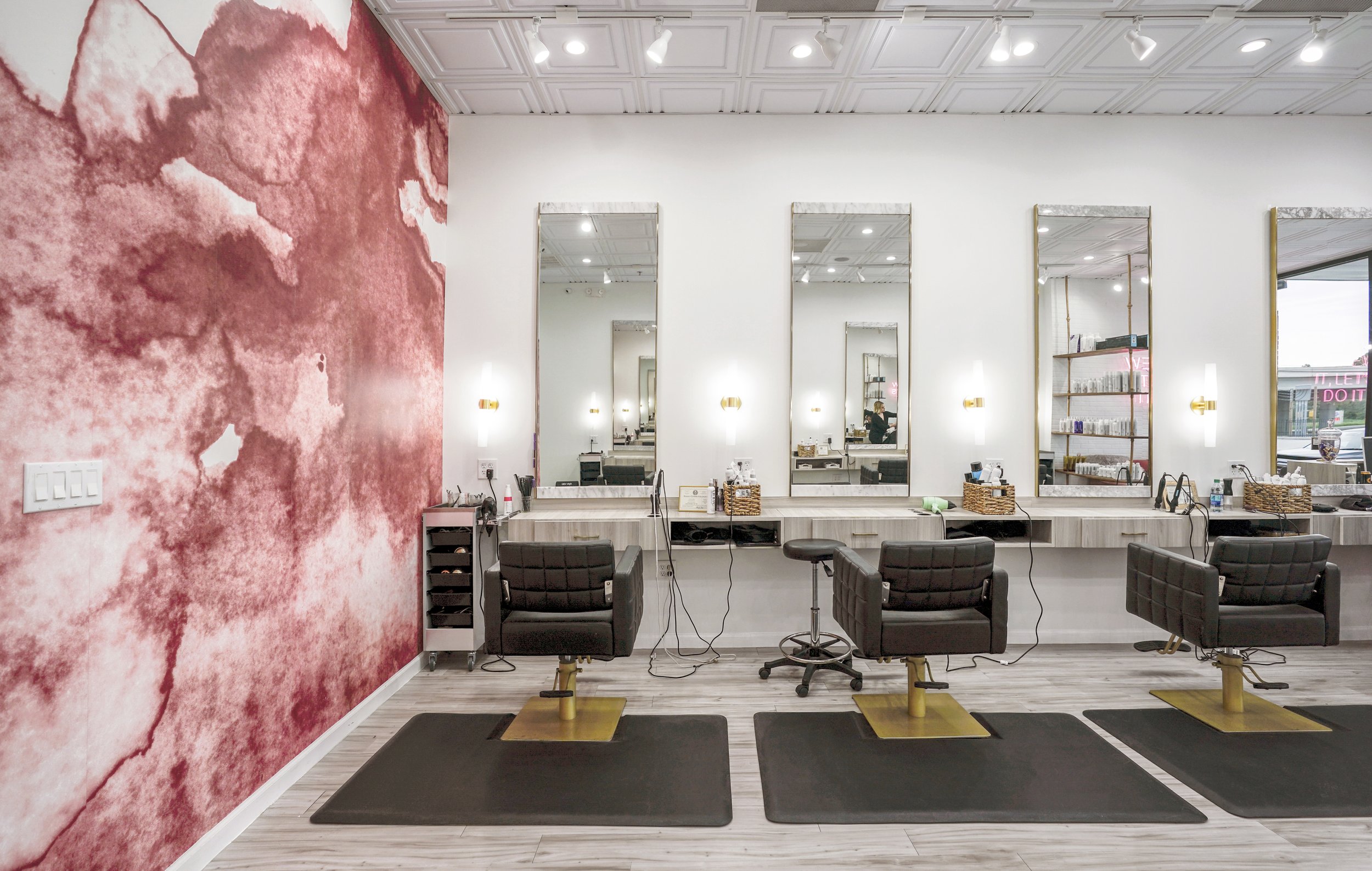 Modern hair studio interior design chairs
