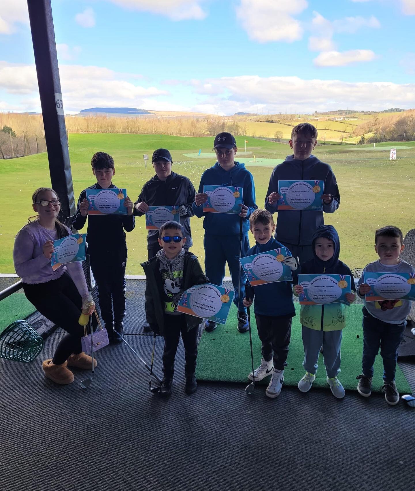 Our second round of junior beginners graduated yesterday! We can&rsquo;t wait to see their golf progress into the improvers course! 

We have availability for our junior beginners and improvers classes starting Sunday April 21st! Get yourself booked 