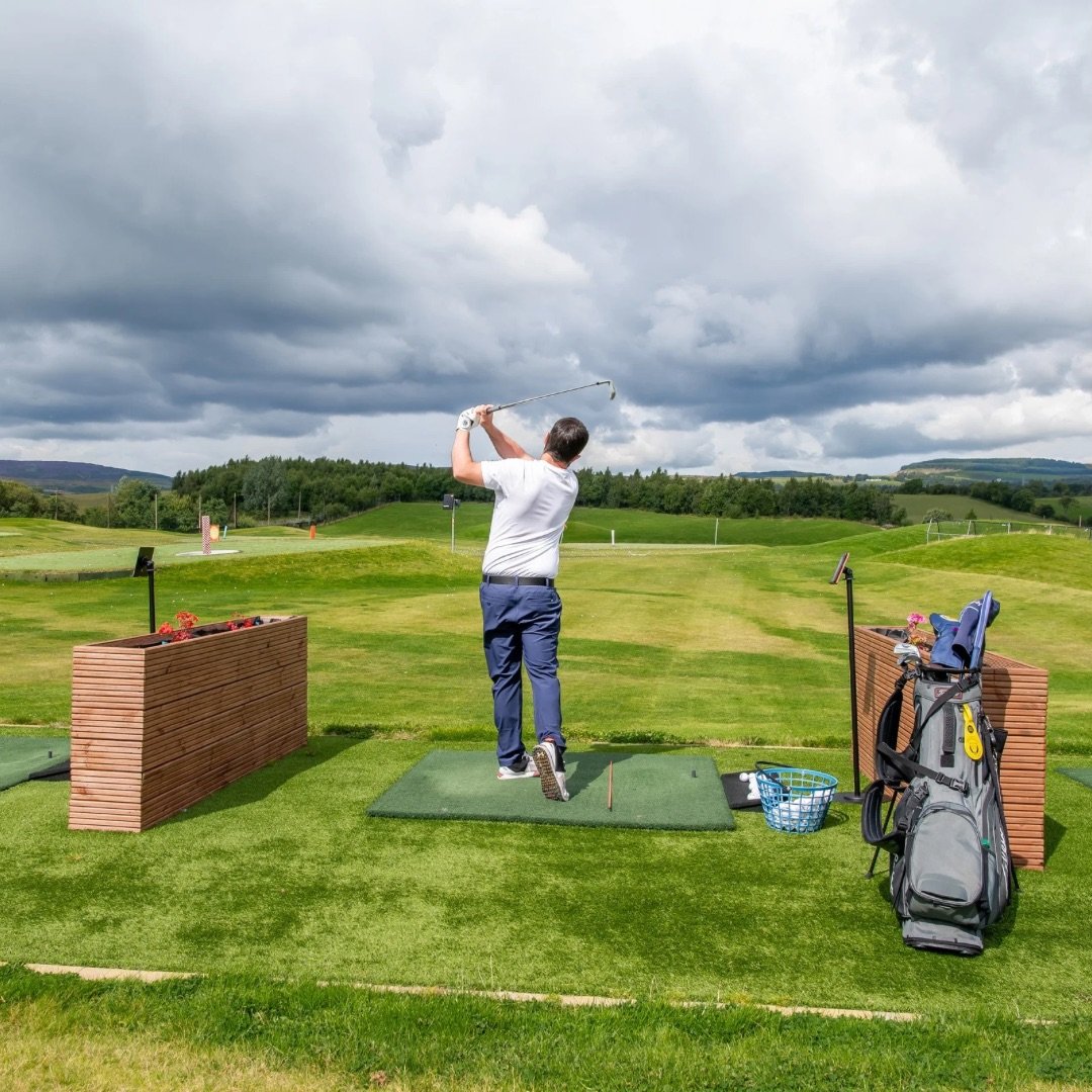 Catch us running to those outdoor bays the moment it starts to feel like spring! And did you know you can still log your Trackman session on your phone even in our outdoor bays?