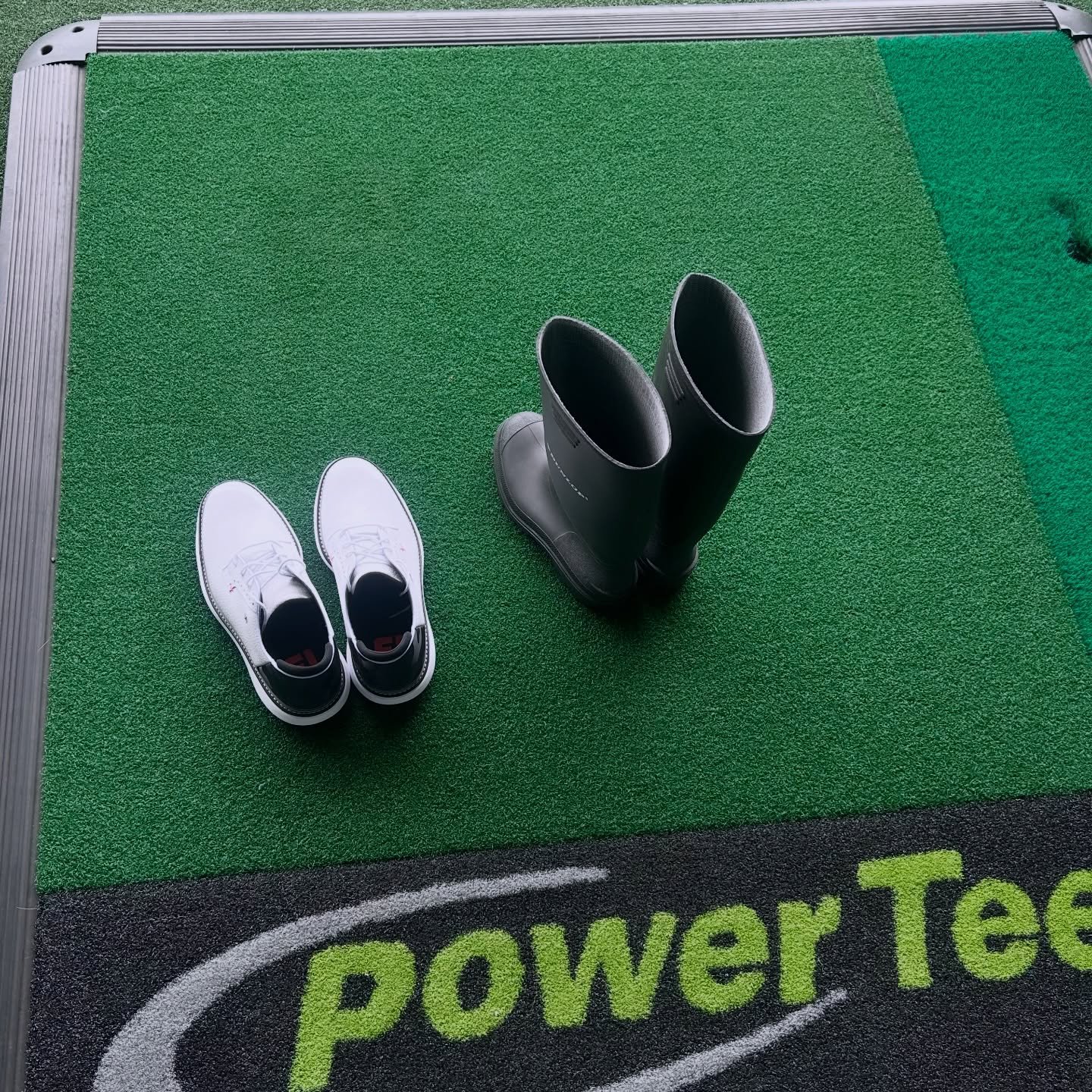 ☀️Day 1 of Scottish Summer&hellip;.

🤞🏻 Optimists: Golf Shoes
👀 Realists: Wellies

🤣🤣🤣