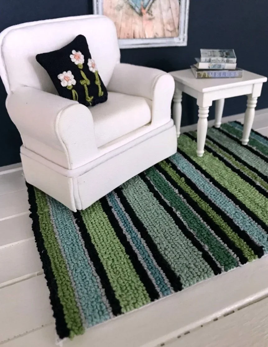 Miniature Hand-stitched 'TAVERN GREEN' Rug (1:12 scale)