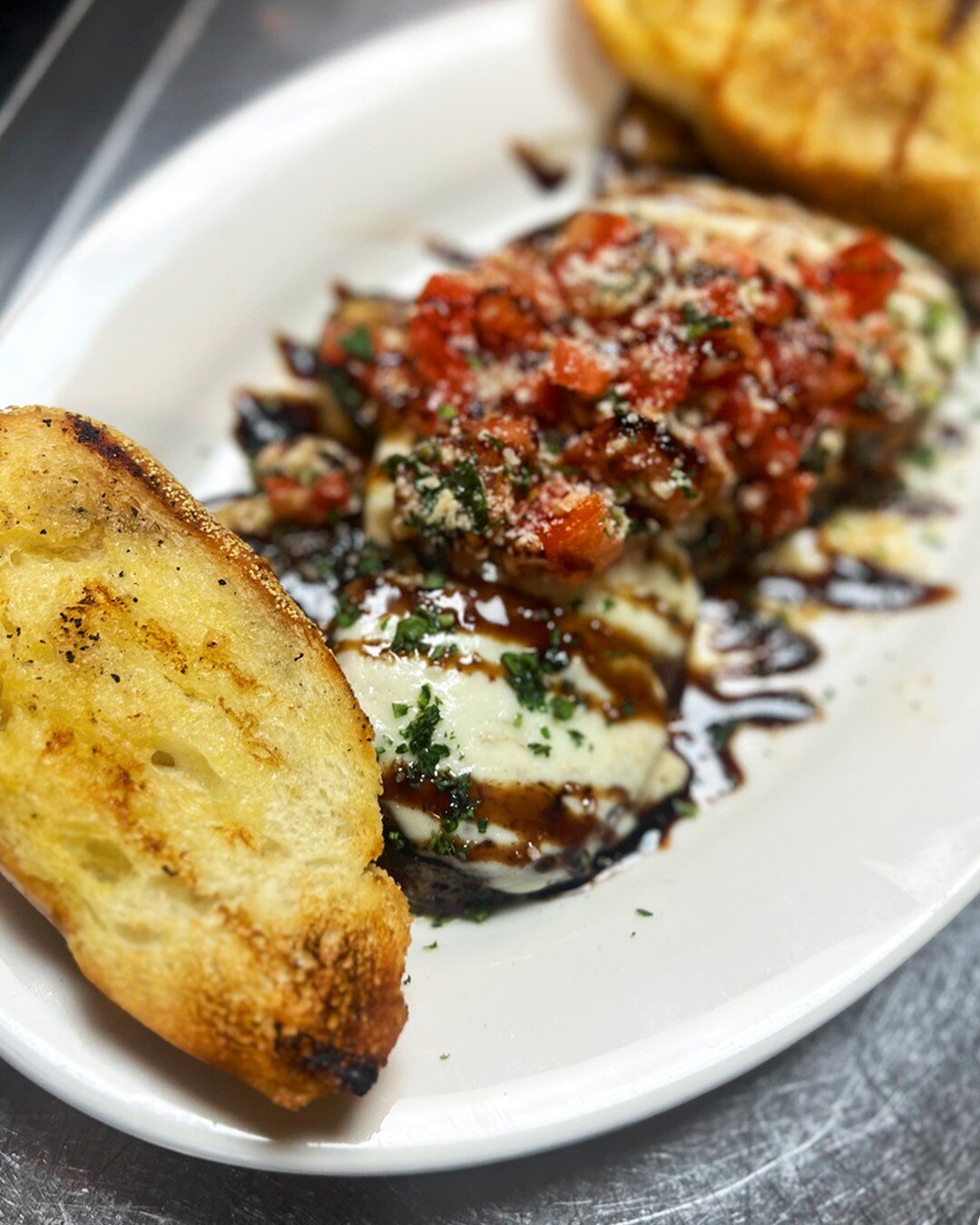 Good food, good mood! Join us this weekend and enjoy our dinner special 🤩

Bruschetta Chicken 
Marinated Springer Mountain Chicken Breast Grilled and Topped with Melted Fresh Mozzarella and Bruschetta served with Grilled Zucchini and a Grilled Bague