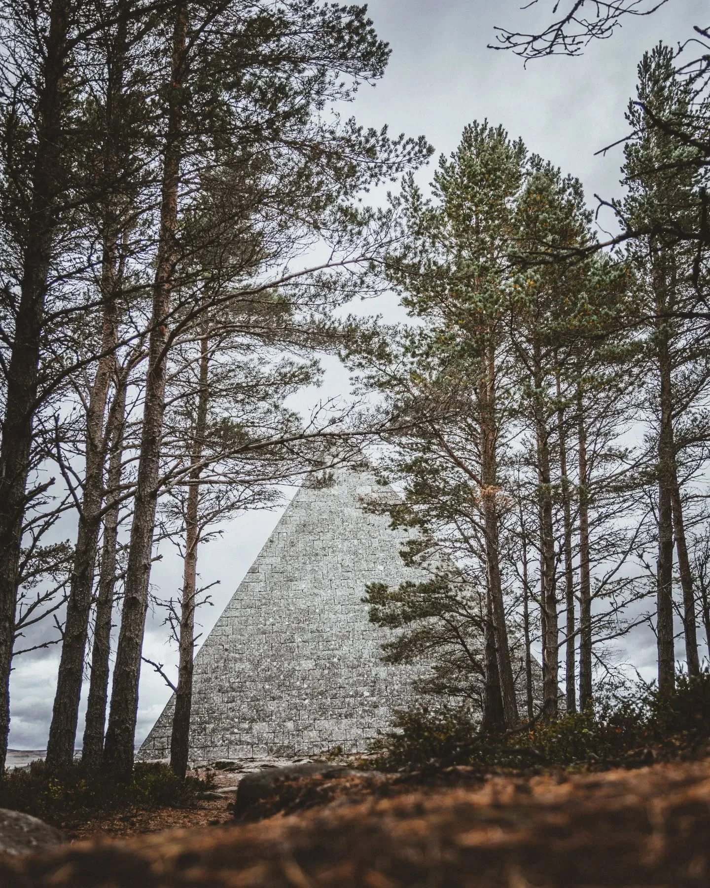 Prince Albert Cairn ⛰️🪨🌲🍂🏴󠁧󠁢󠁳󠁣󠁴󠁿
Scottish Pyramids close to Balmoral Castle

#Forest #Plant #ScenicsNature #Branch #Nature #Outdoors #Tranquility #Tree #princealbertcairn #balmoralcastle #scottishcountryside  #visitaberdeenshire #visitscotl