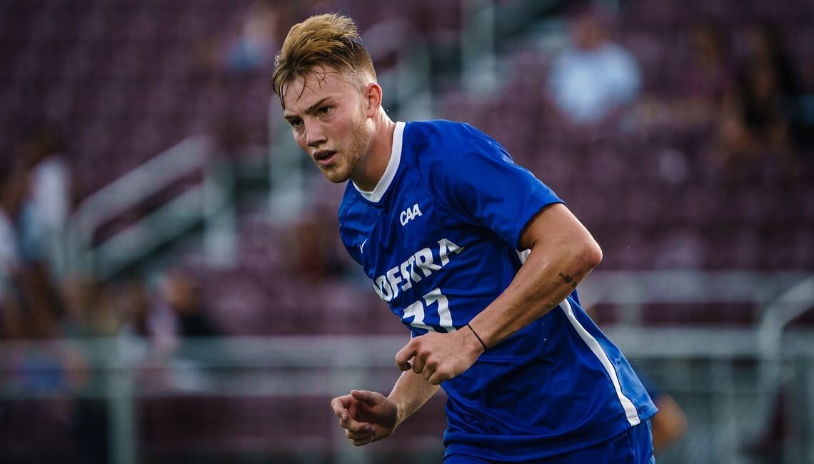 Swipe for highlights 📲

2 goals and an assist on Hofstra pre season debut for @eliot.goldthorp_ 🔥

It&rsquo;s great to see both Eliot and @owenbarnettt representing @hofstramsoc 

#OCSM