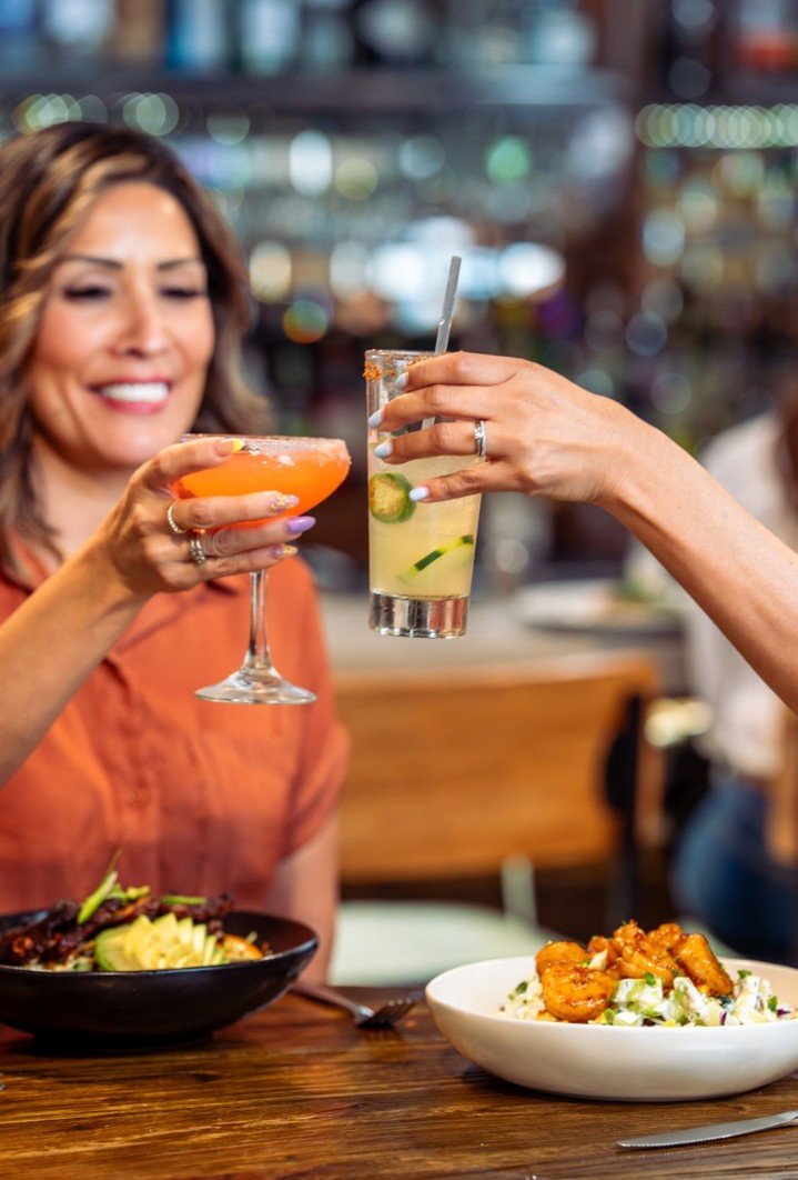 Cheers to the new menu. 🥂
ㅤ
Fresh dishes, new flavors, same great spot downtown. Come see what we've been working on.
ㅤ
Check out the full menu at vintageredding.com/menu
ㅤ
📍 1790 Market St, Redding
➡️ vintageredding.com
ㅤ
#VintagePublicHouse #Redd