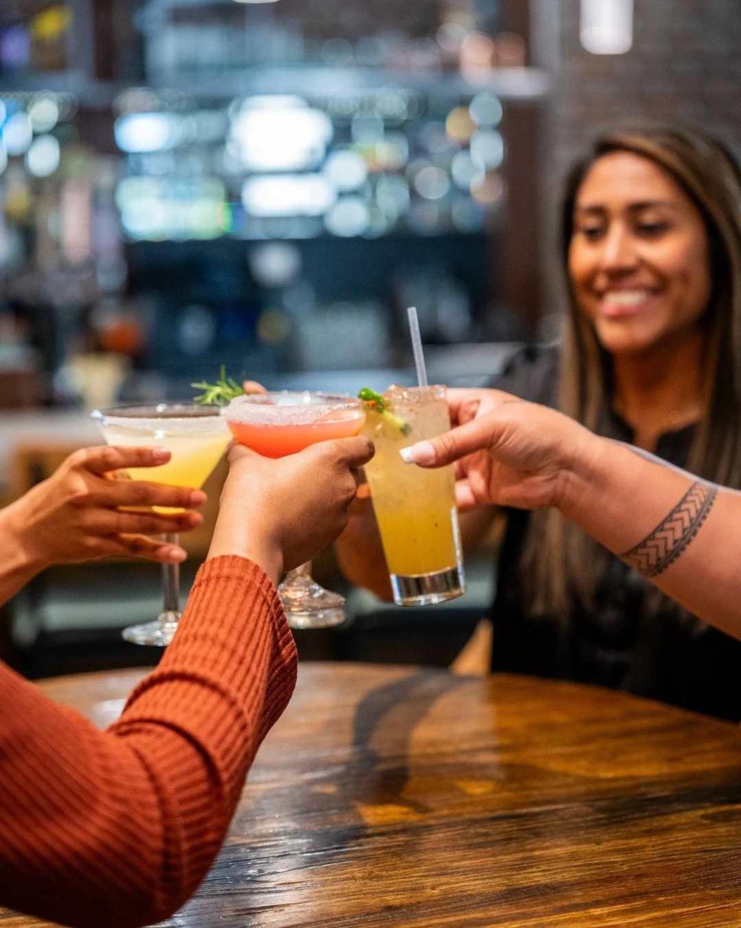 Cheers to June, longer nights, stronger cocktails, and making plans that turn into stories. 🍸☀️
ㅤ
Grab your people and kick off summer with us at Vintage.
ㅤ
📍 1790 Market St, Redding
➡️ vintageredding.com
ㅤ
#VintagePublicHouse #CheersToJune #Summer