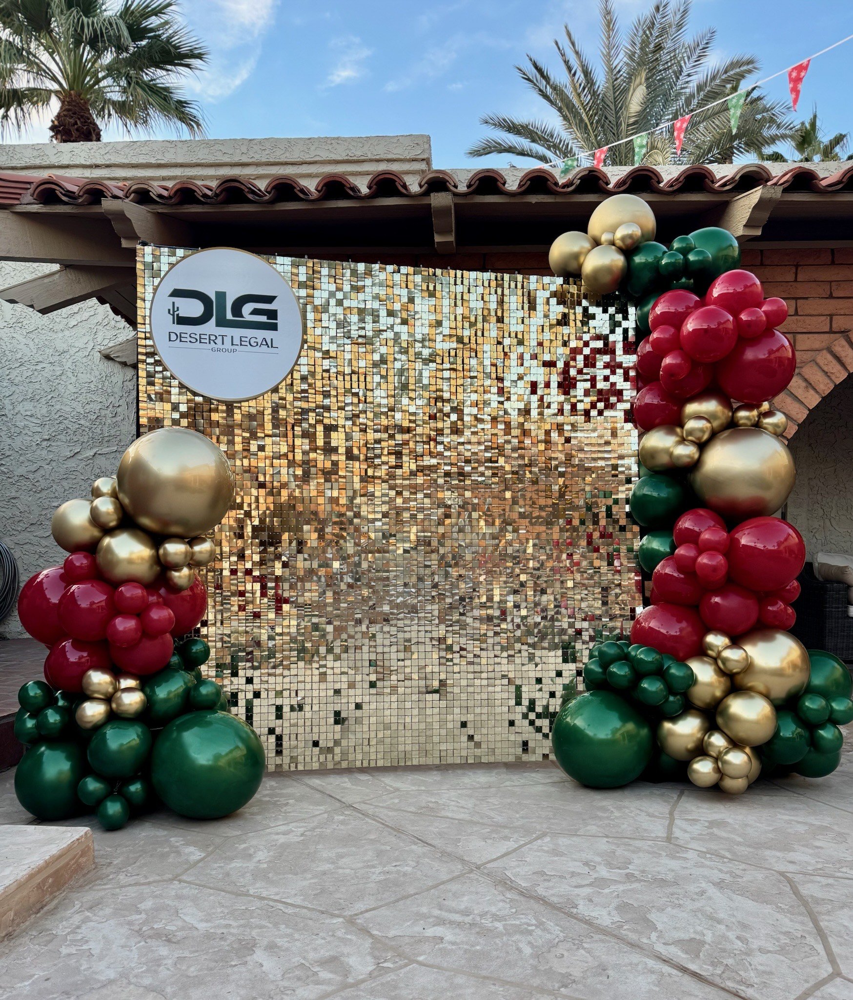 Christmas balloon backdrop gold shimmer wall green red gold