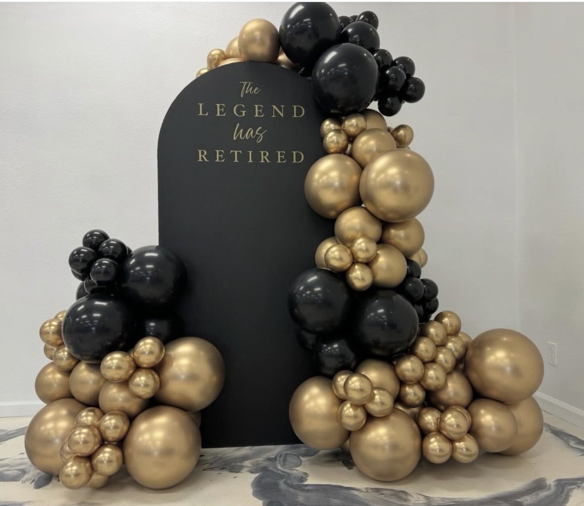 retirement party legend retired balloon display