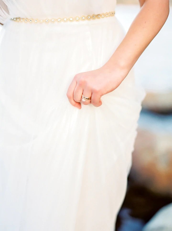 blanc-de-blanc-bridal-boutique-pittsburgh-cleveland-dress-bridesmaids-hushed-commotion.jpg