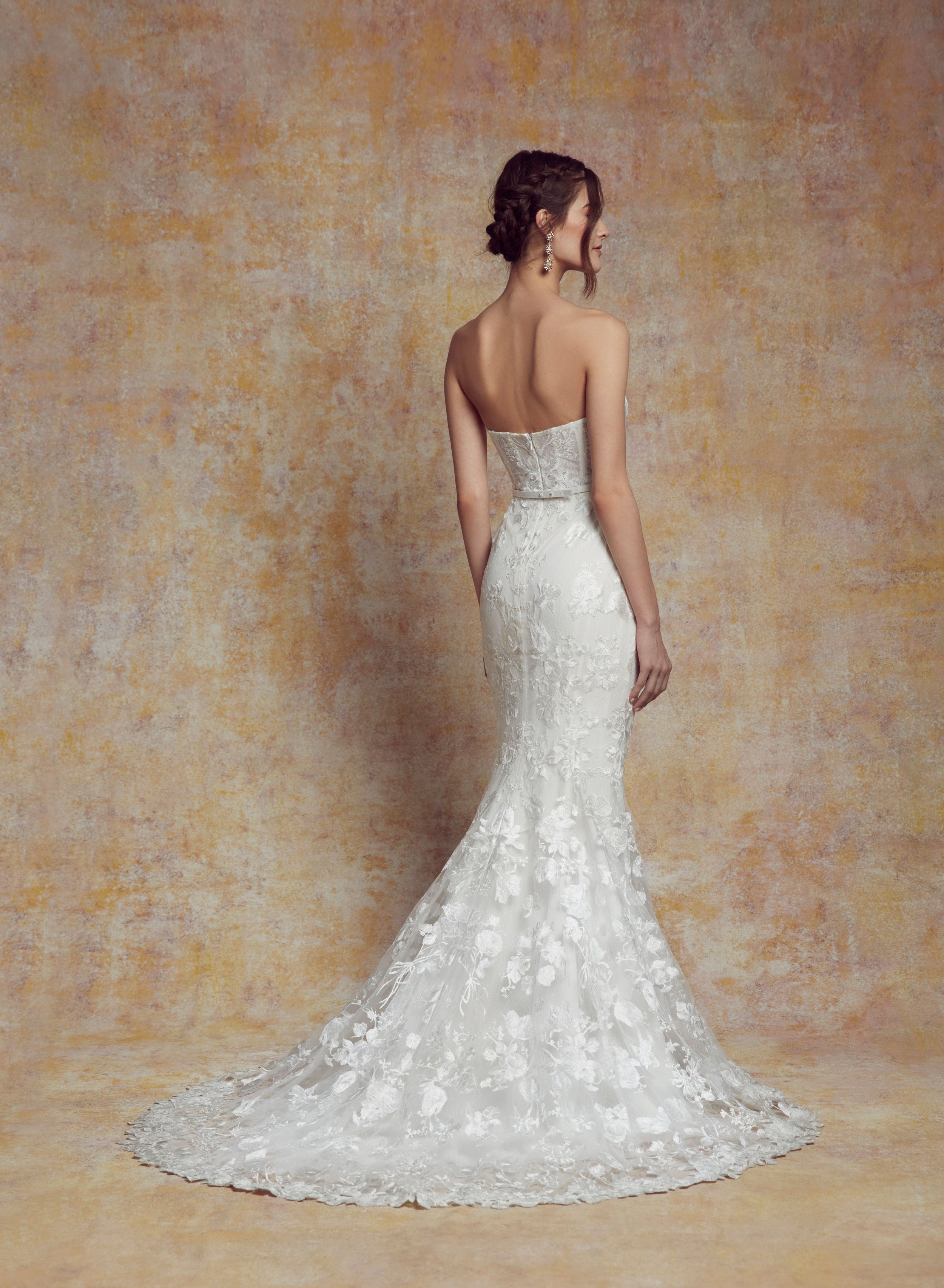 blanc-de-blanc-bridal-boutique-cleveland-dress-wedding-gown-Aida..jpeg