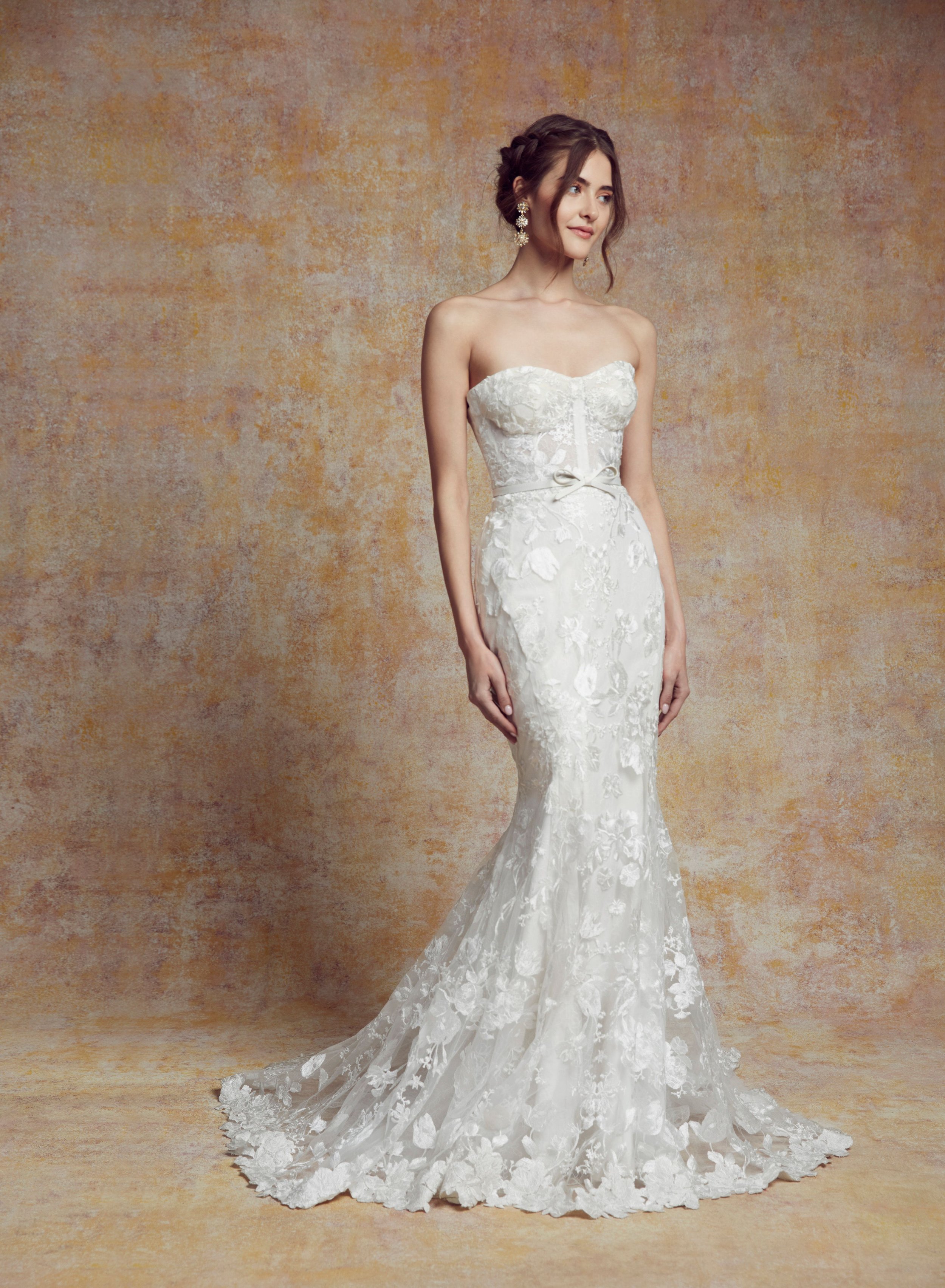 blanc-de-blanc-bridal-boutique-cleveland-dress-wedding-gown-Aida.jpeg