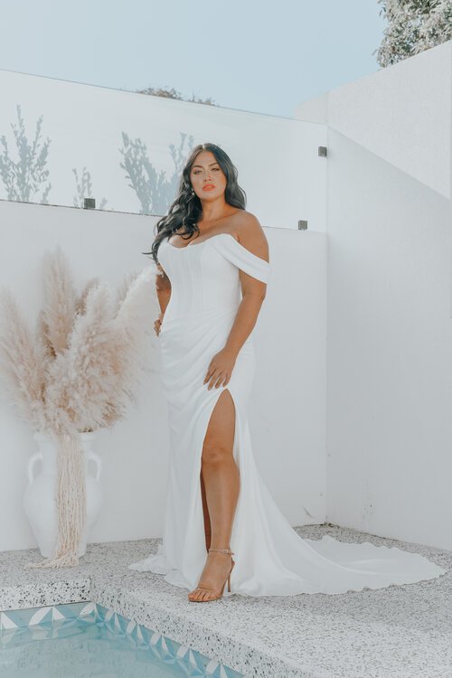 blanc-de-blanc-bridal-boutique-cleveland-dress-wedding-gown-clarity.jpeg