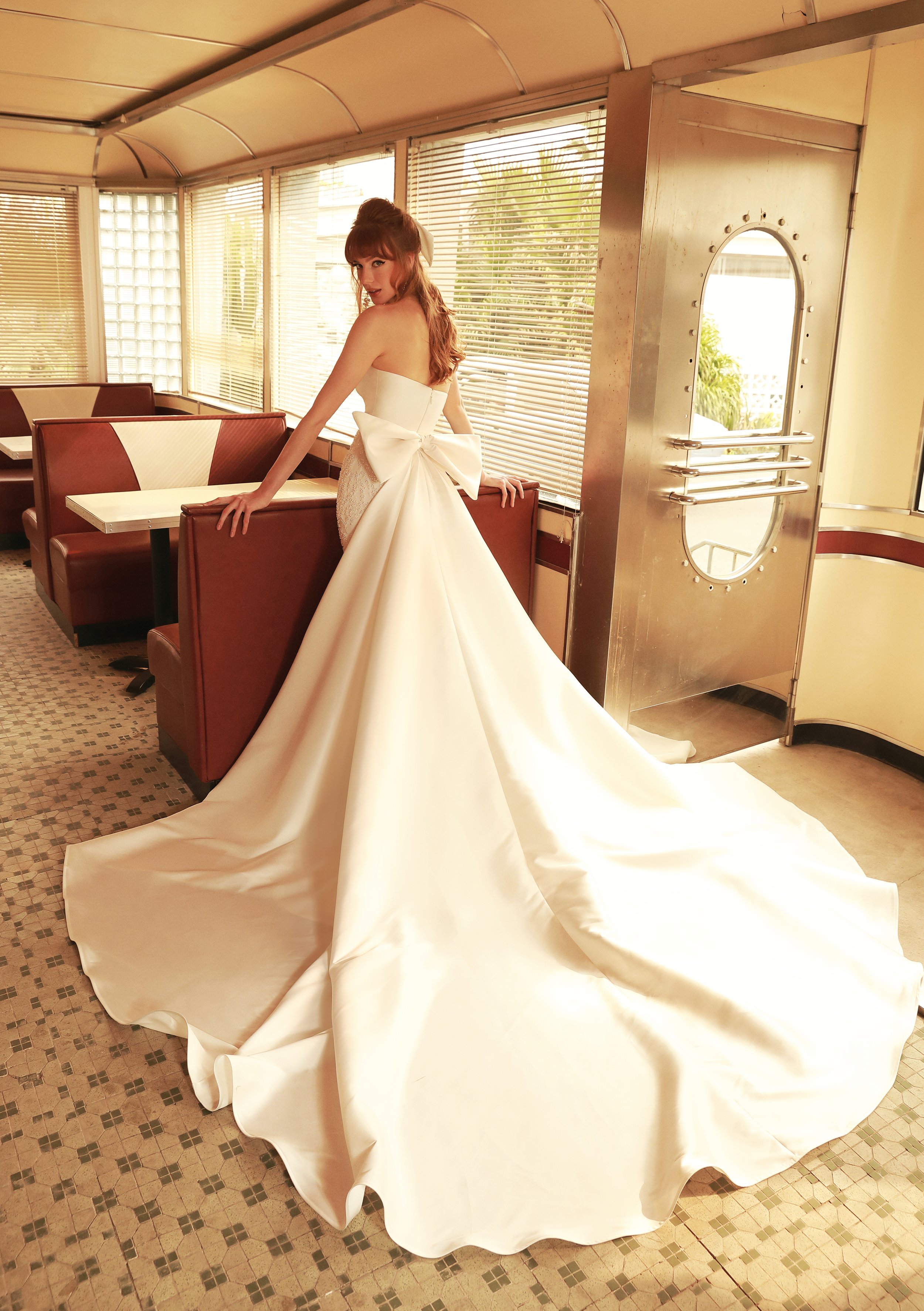 Blanc-de-blanc-bridal-boutique-pittsburgh-dress-wedding-gown-dany-tabet-etta.jpeg