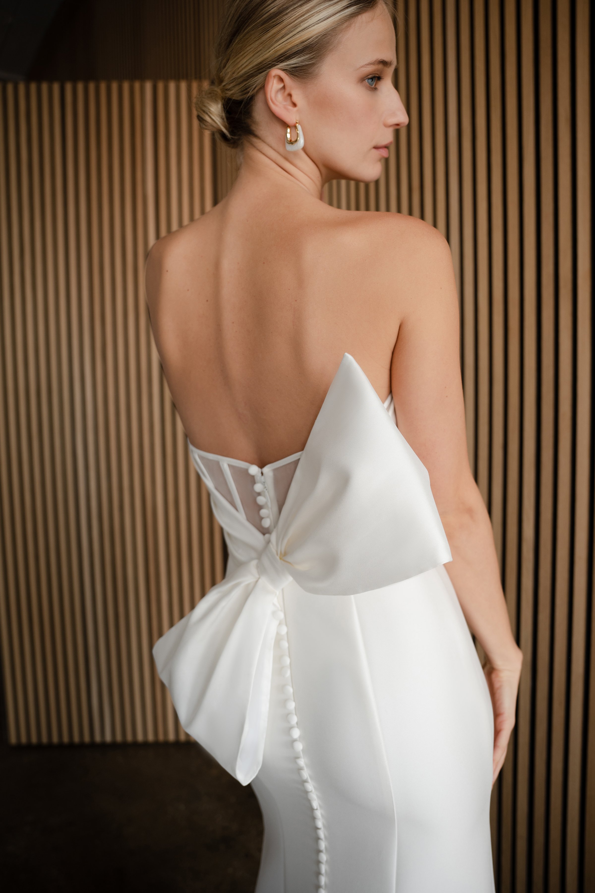 blanc-de-blanc-bridal-boutique-pittsburgh-cleveland-dress-wedding-gown-jenny-yoo-lola-bow.jpg