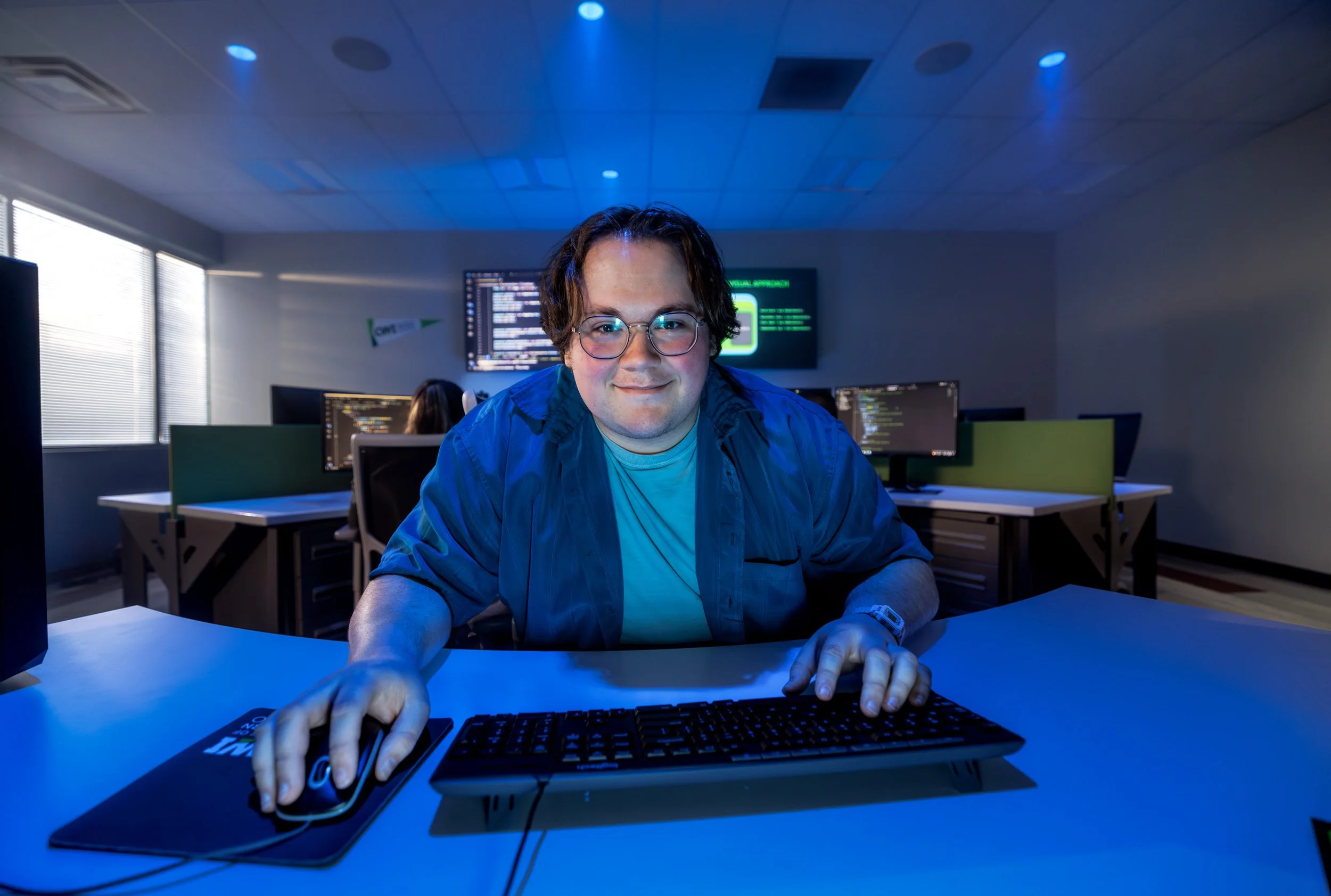 CWI_Tech - Against - 1372-1.jpg