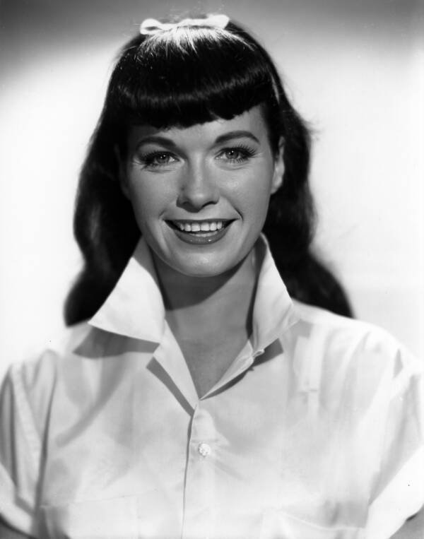 young-bettie-page.jpg