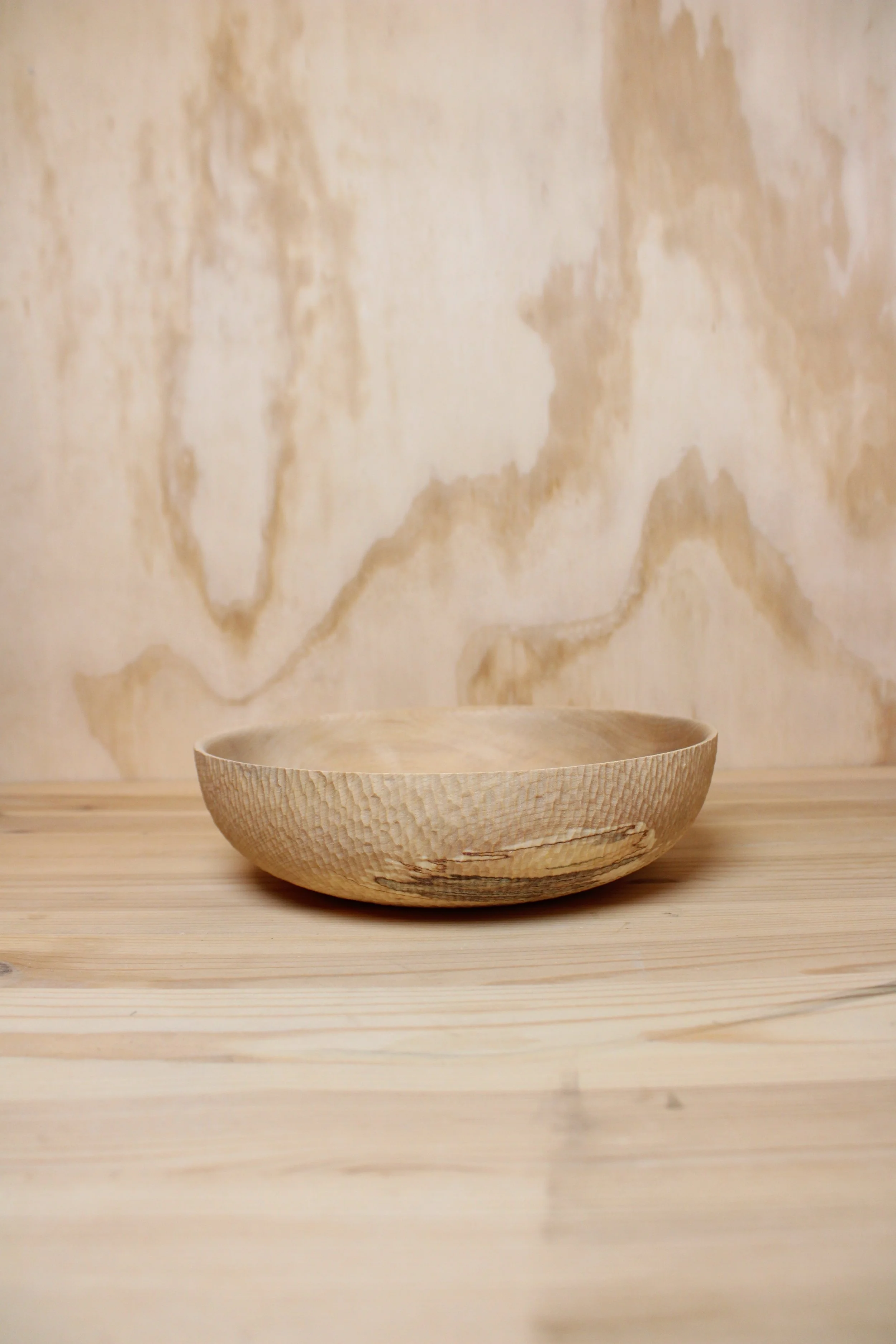 Bolle i bjørk med tekstur