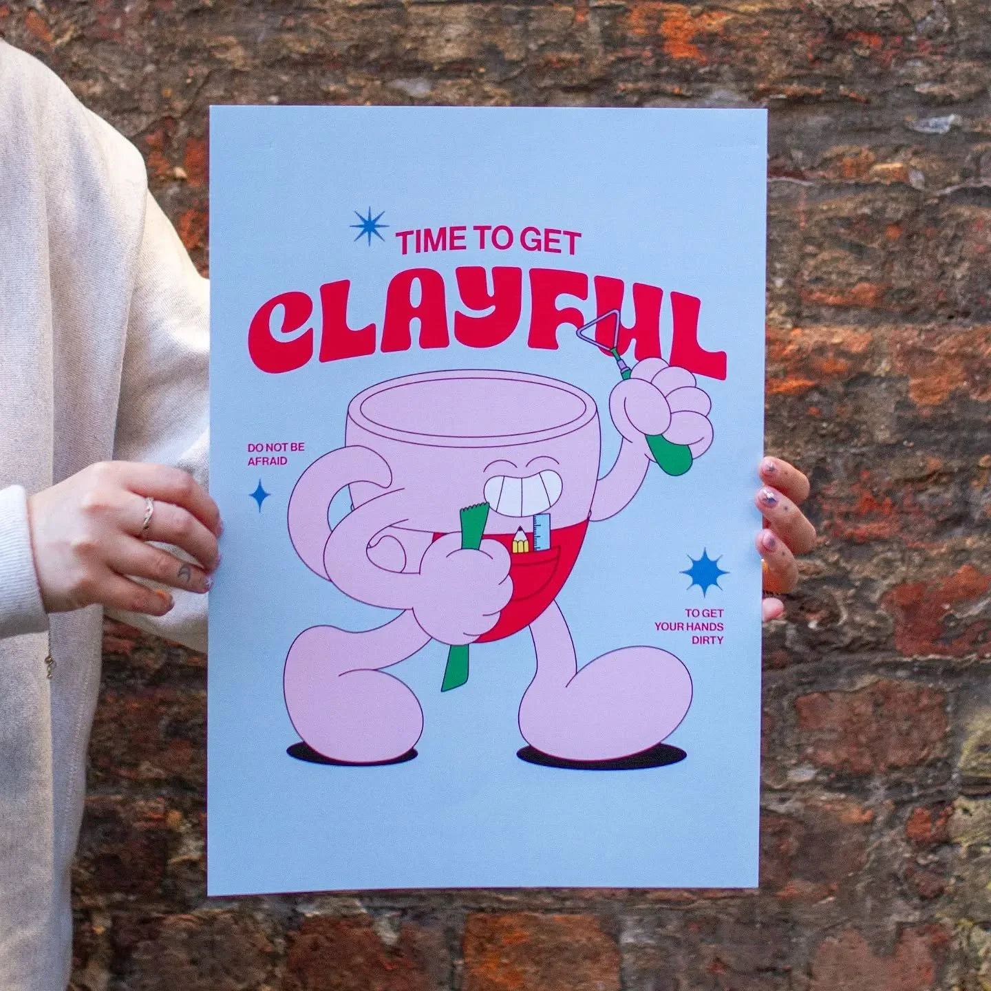 Clayful posters, I'm so obsessed 🥹
Super cute lil addition to your creative space, office room or to compliment a gallery wall 🫶🏻 

Just &pound;10 + postage!
Get yours via the 'workshops' section on clayfulworkshops.co.uk 🎨