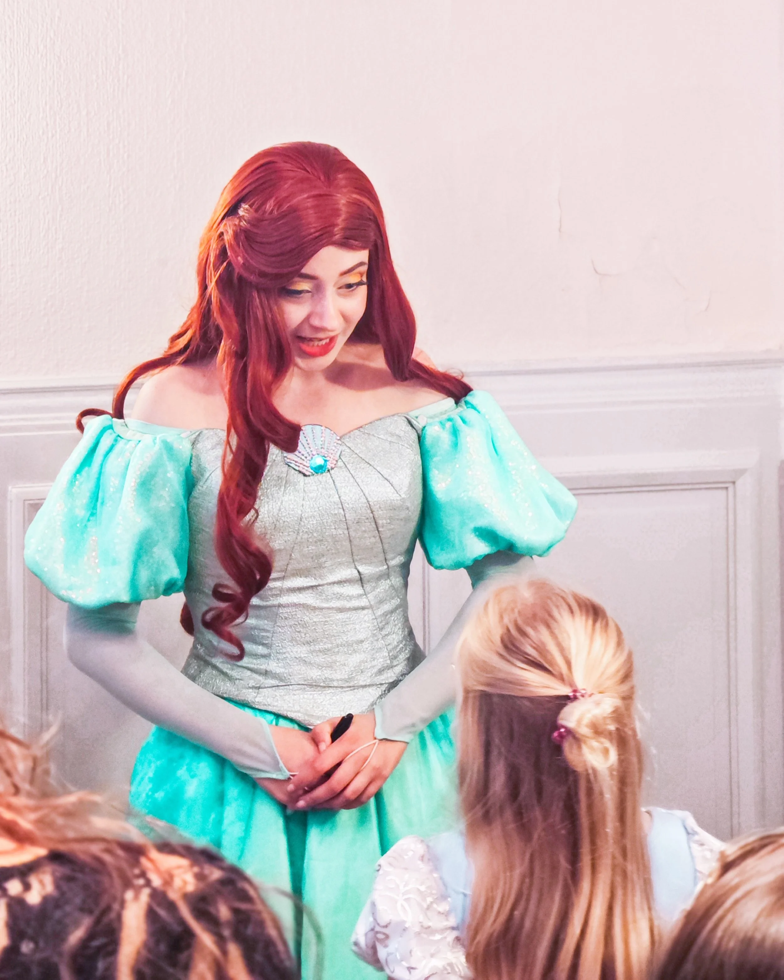 🫧 Oben zu sein, oben an Land 🫧

Lasst euch von unseren Prinzessinnen verzaubern! ✨ Egal ob bei einem m&auml;rchenhaften Kindergeburtstag oder bei einem unserer zauberhaften Events- wir machen Kindertr&auml;ume wahr 💕

✨WIR BRINGEN DIE MAGIE ZU EUC