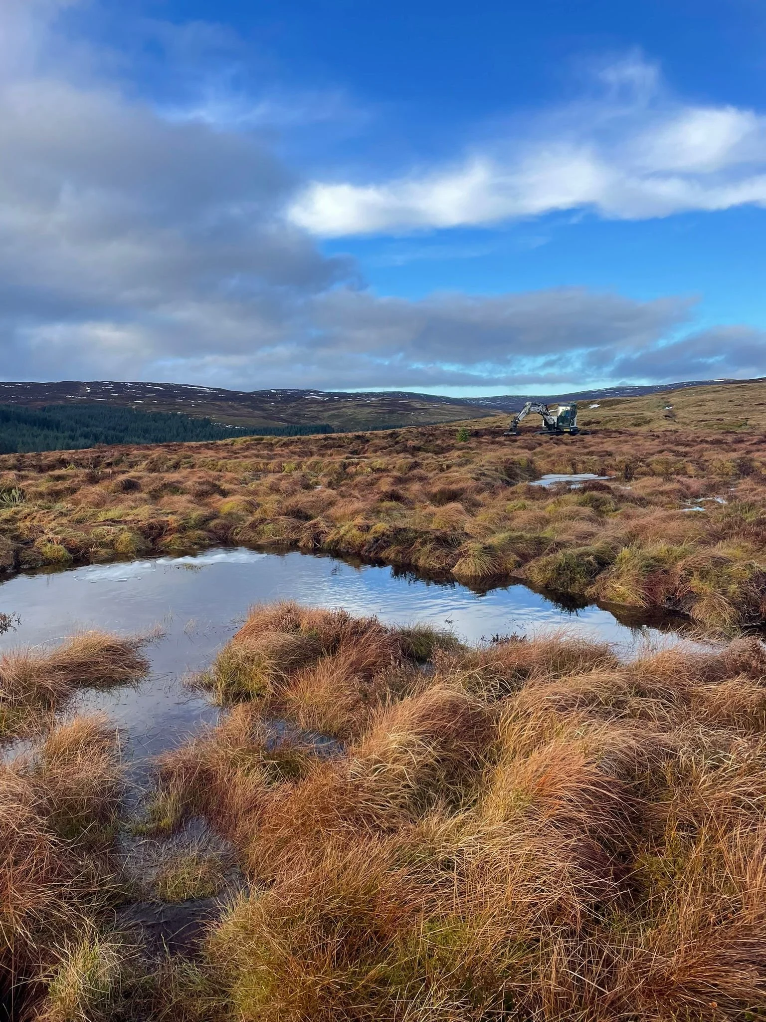 TEAM COMPLETE LANTRA PEATLAND RESTORATION AHEAD OF DELIVERY AMBITIONS ACROSS NORTH AND MID WALES 